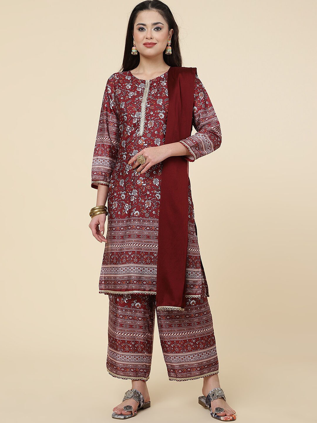 

HERE&NOW Maroon & White Floral Printed Gotta Patti Kurta with Trousers & Dupatta
