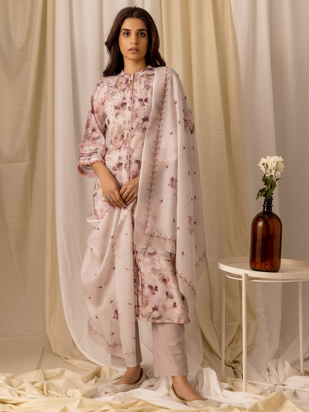 

Ishin Peach-Coloured Floral Printed Sequinned Linen A-line Kurta With Trousers & Dupatta