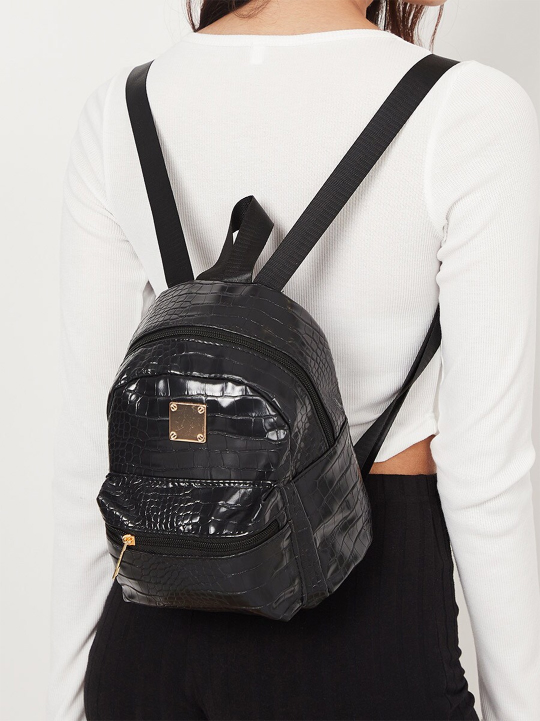 

Styli Women Textured Backpack, Black