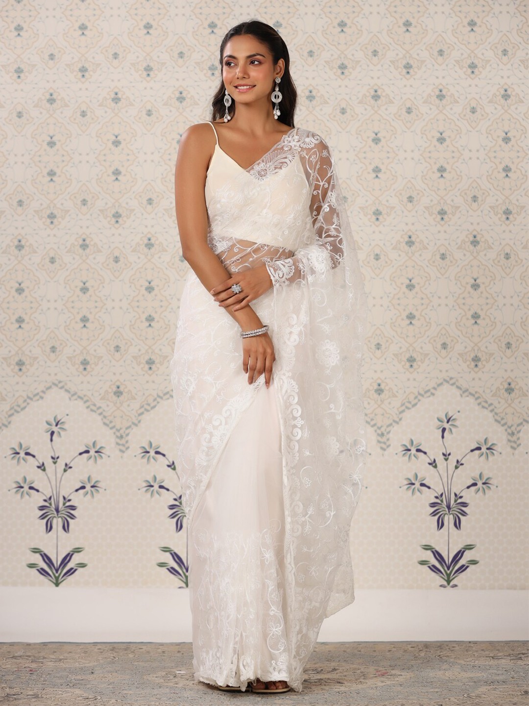 

Ode by House of Pataudi White Floral Embroidered Net Saree