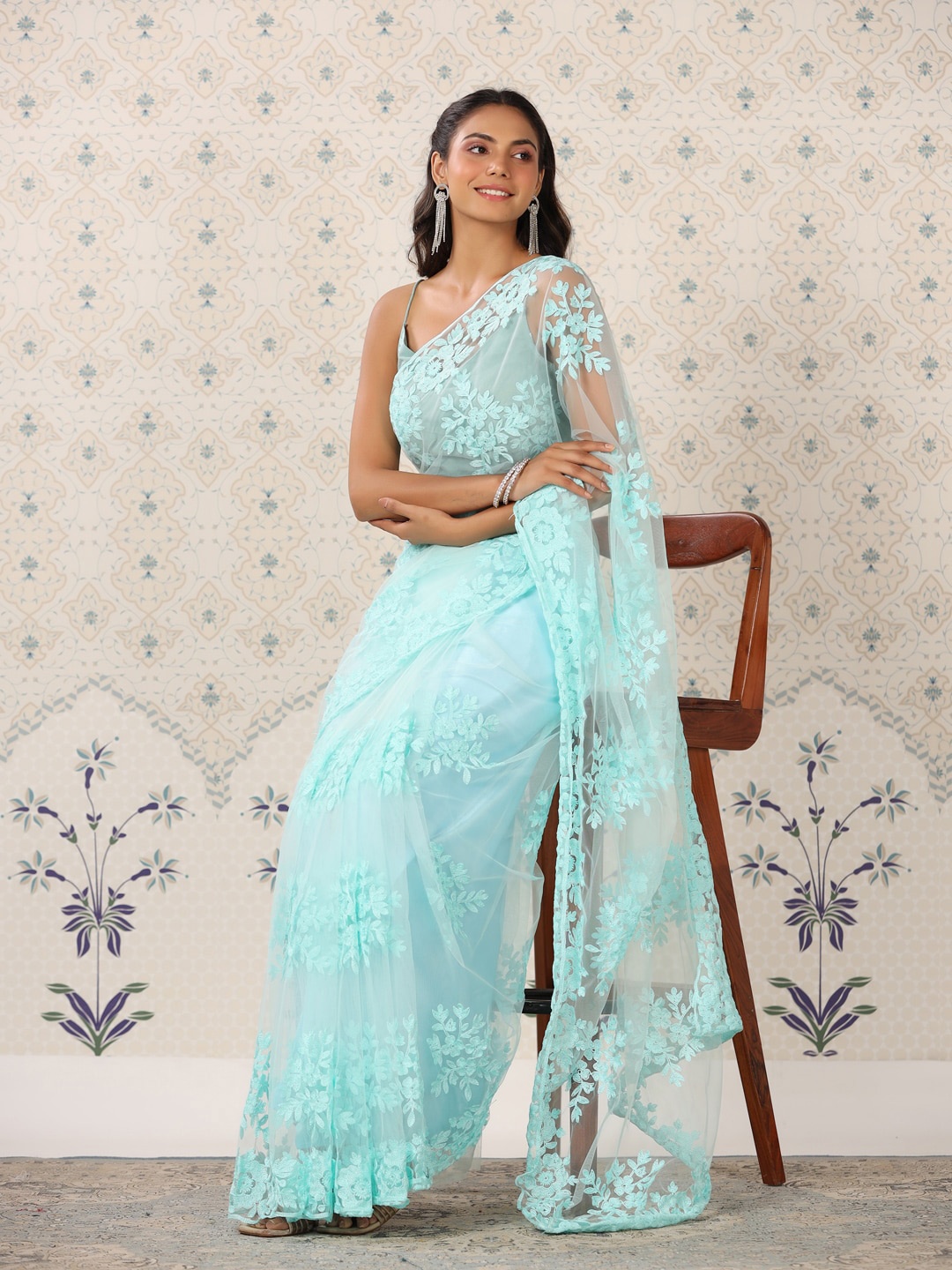 

Ode by House of Pataudi Blue Floral Embroidered Net Saree
