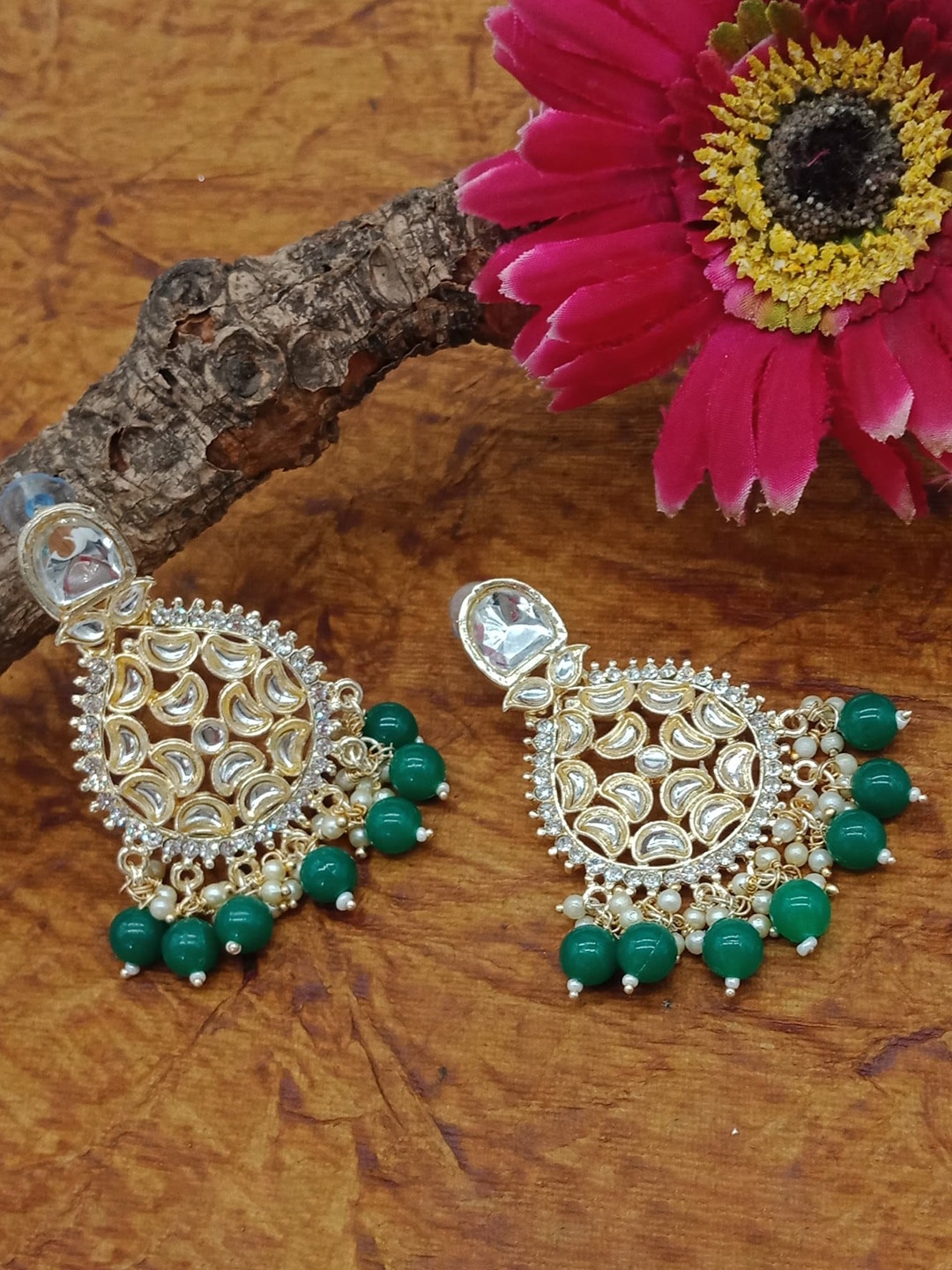 

AASHISH IMITATION Contemporary Drop Earrings, Green