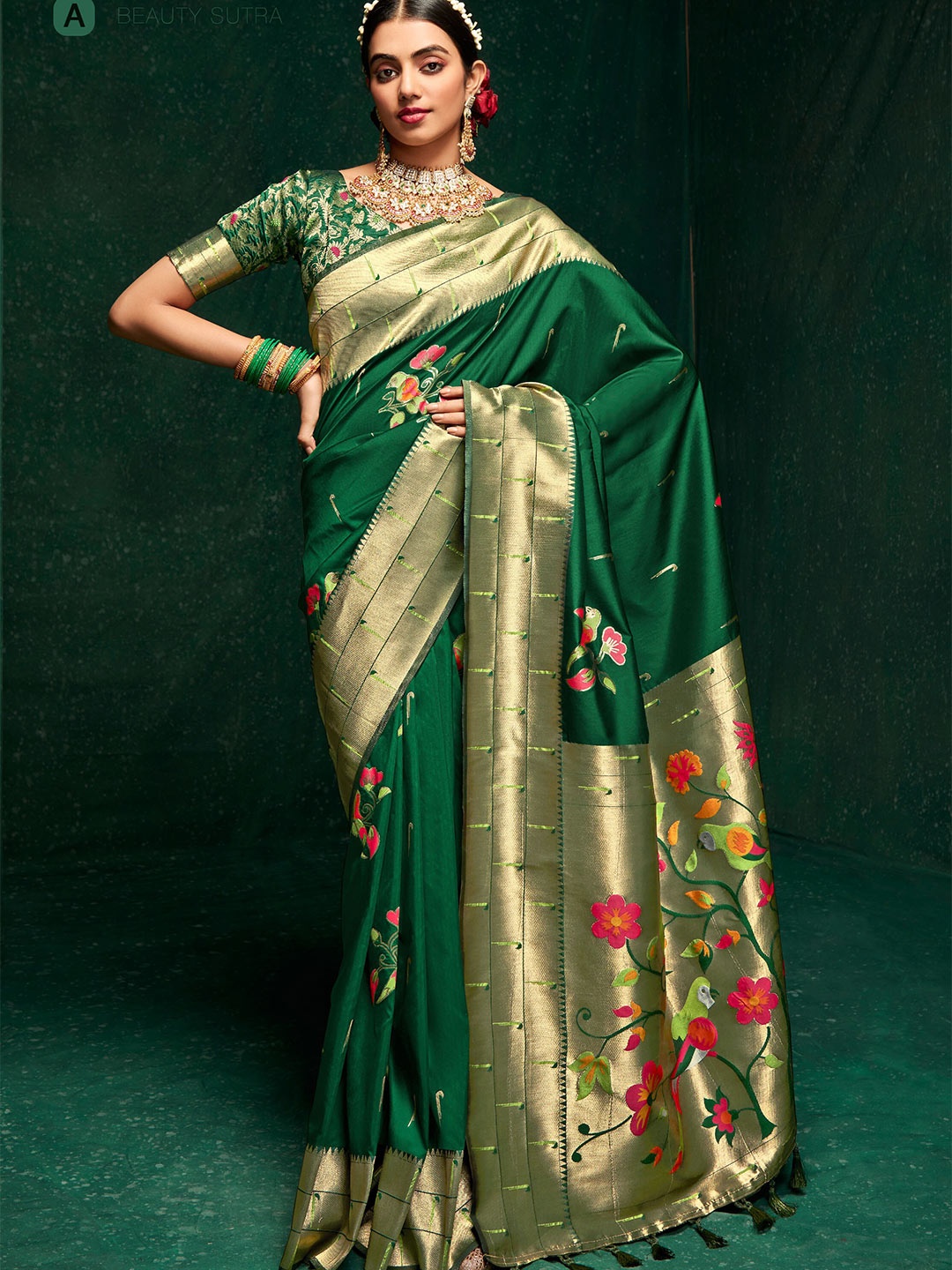 

SHANGRILA Floral Woven Design Zari Pure Silk Paithani Saree, Green