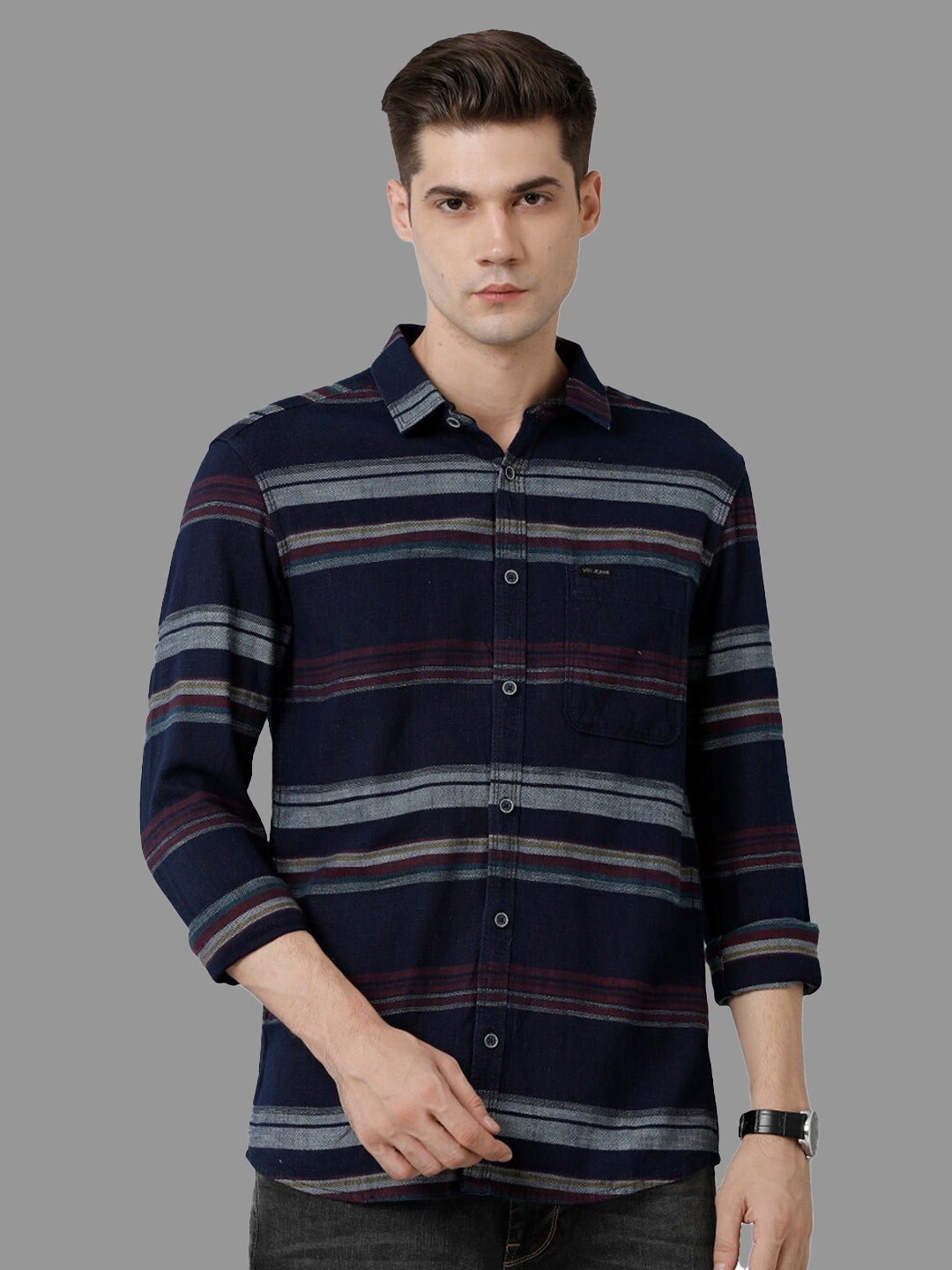 

Voi Jeans Horizontal Striped Classic Slim Fit Pure Cotton Casual Shirt, Navy blue