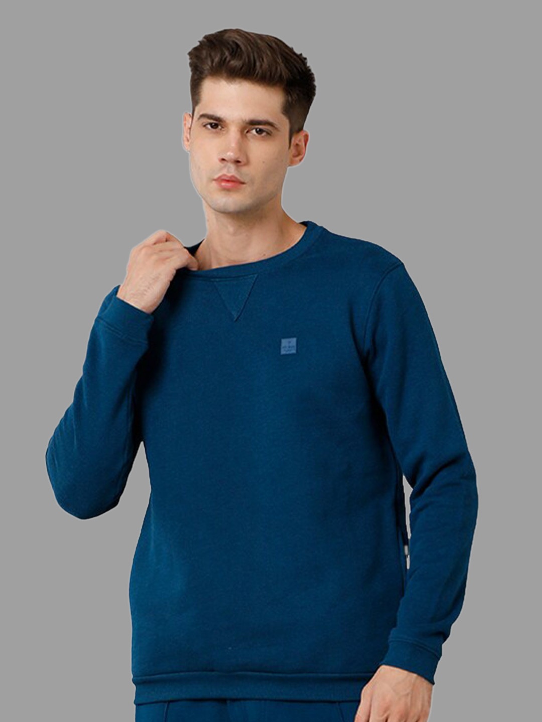 

Voi Jeans Crew Neck Pullover Sweatshirt, Blue