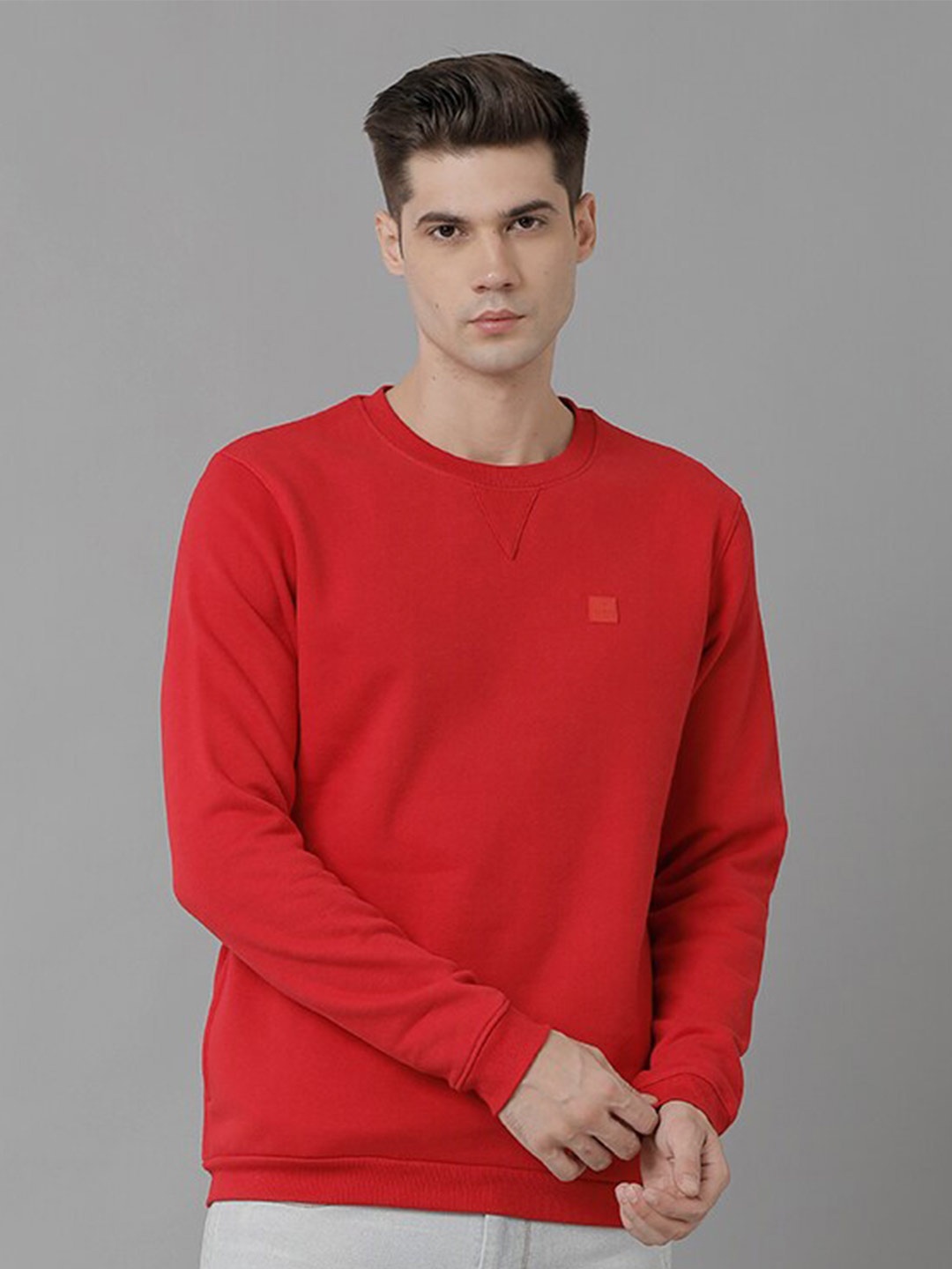 

Voi Jeans Crew Neck Pullover Sweatshirt, Red