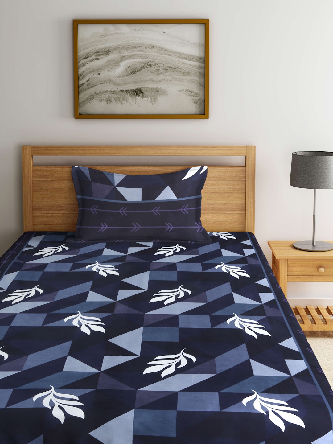 

Arrabi Blue & White Geometric 300 TC Fitted Single Bedsheet With 1 Pillow Cover
