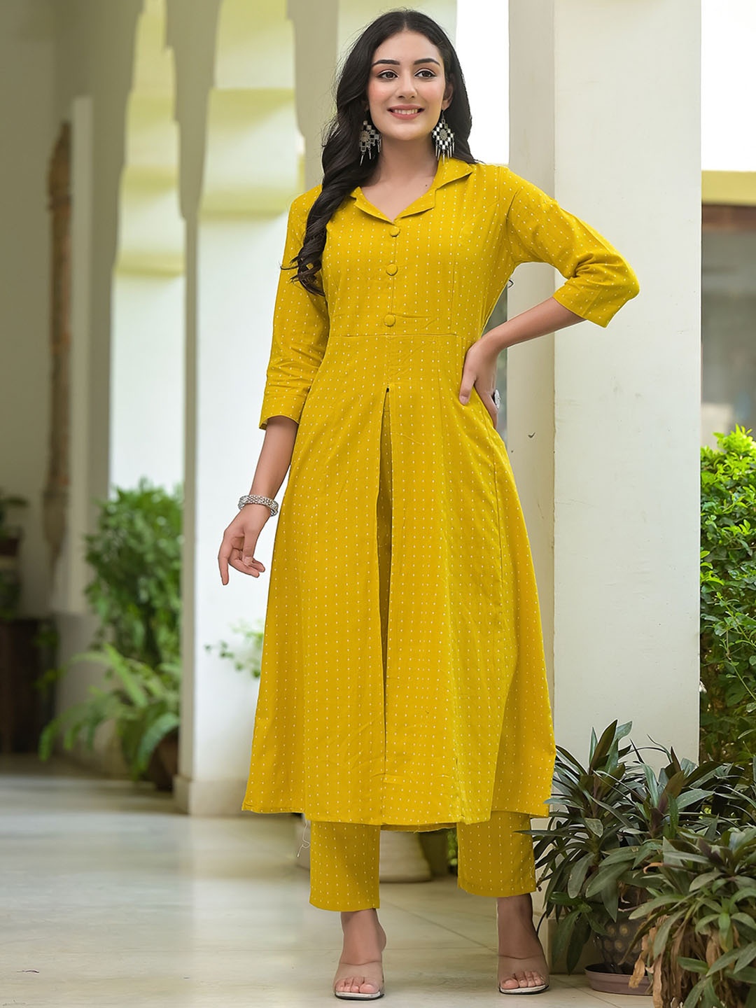 

Sangria Yellow & White Woven Design Notched Lapel Collar Cotton A-Line Kurta With Trouser