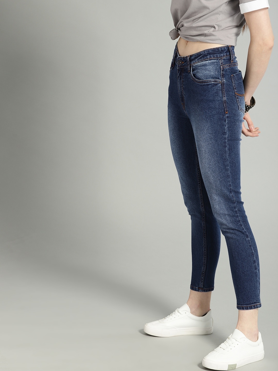 

Roadster Women Blue Skinny Fit Mid-Rise Clean Look Stretchable Jeans