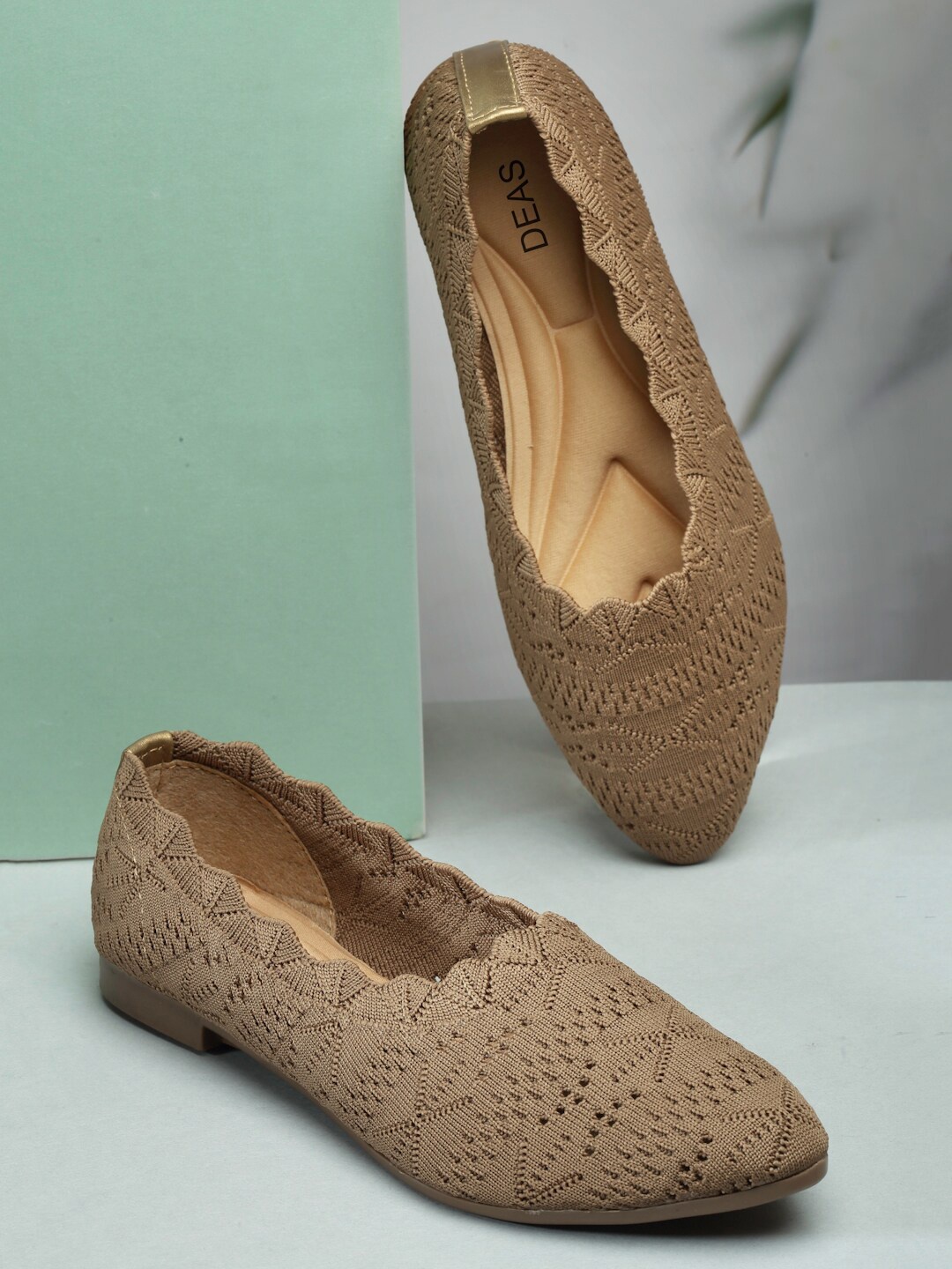 

DEAS Women Pointed Toe Woven Design Ballerinas, Beige