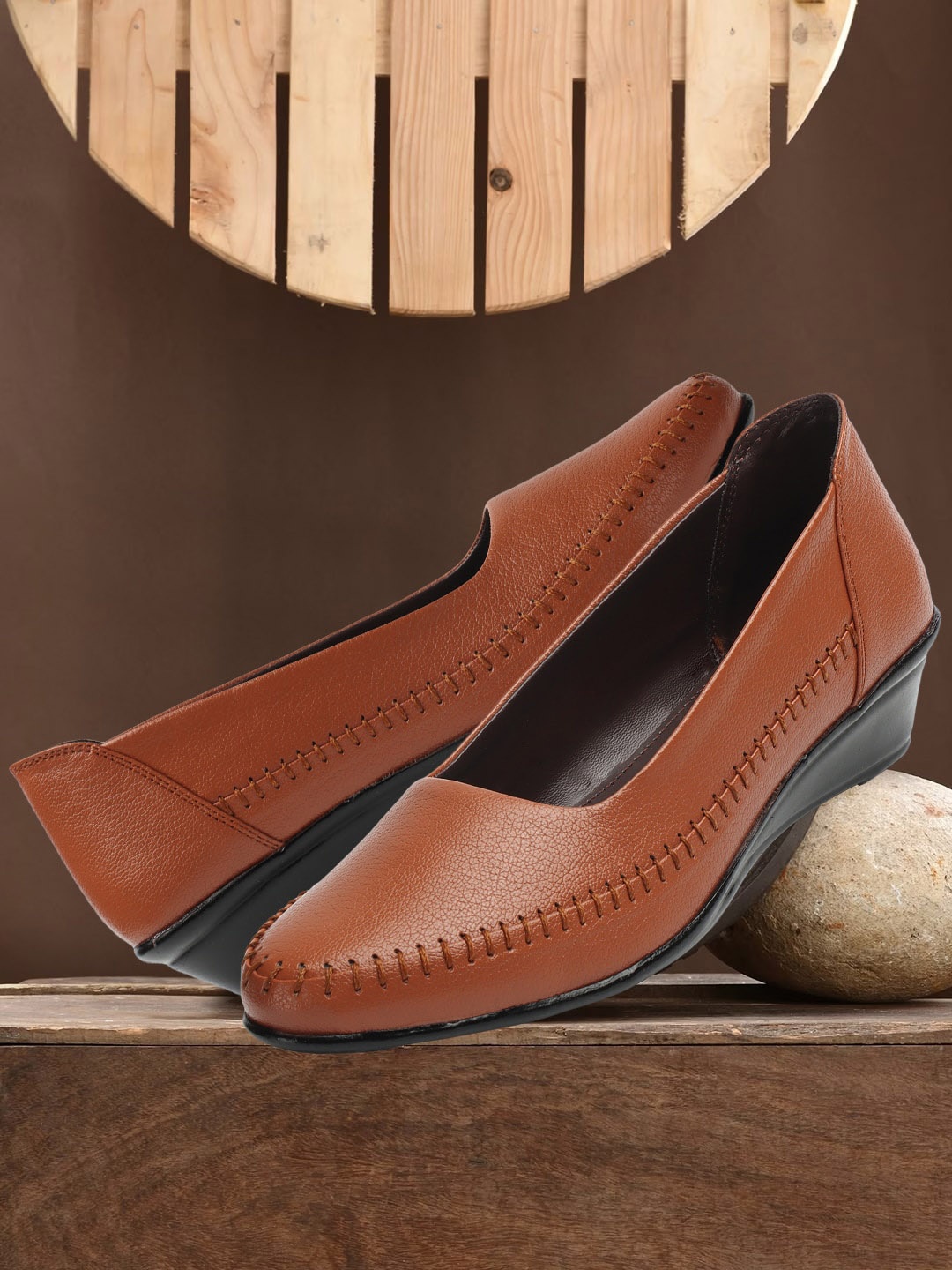 

Colo Textured Wedge Heel Pumps, Tan
