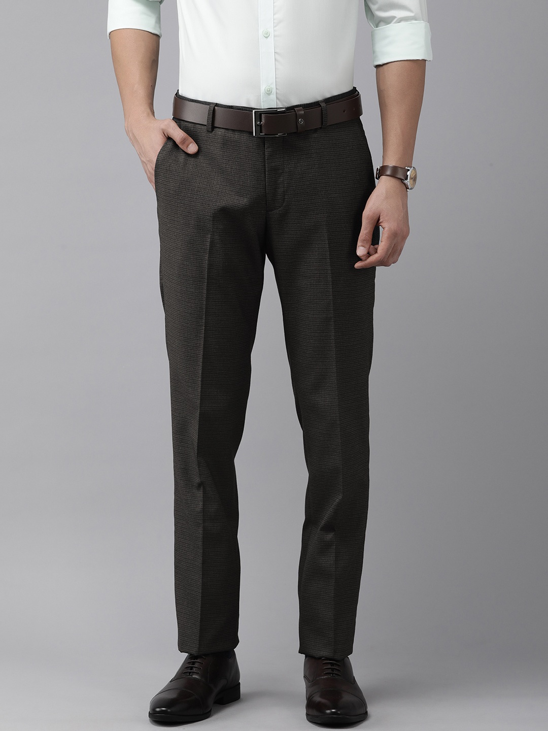 

Arrow Men Tailored Fit Mid-Rise Checked Trousers, Grey