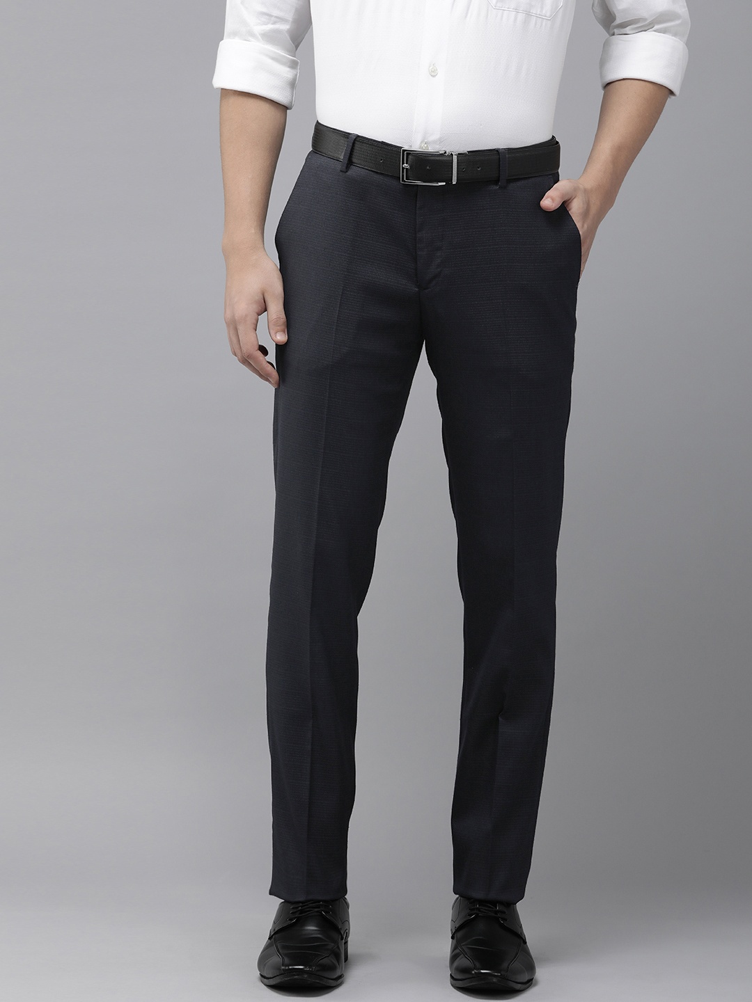 

Arrow Men Checked Tailored Regular Fit Mid-Rise Plain Woven Flat-Front Formal Trousers, Navy blue