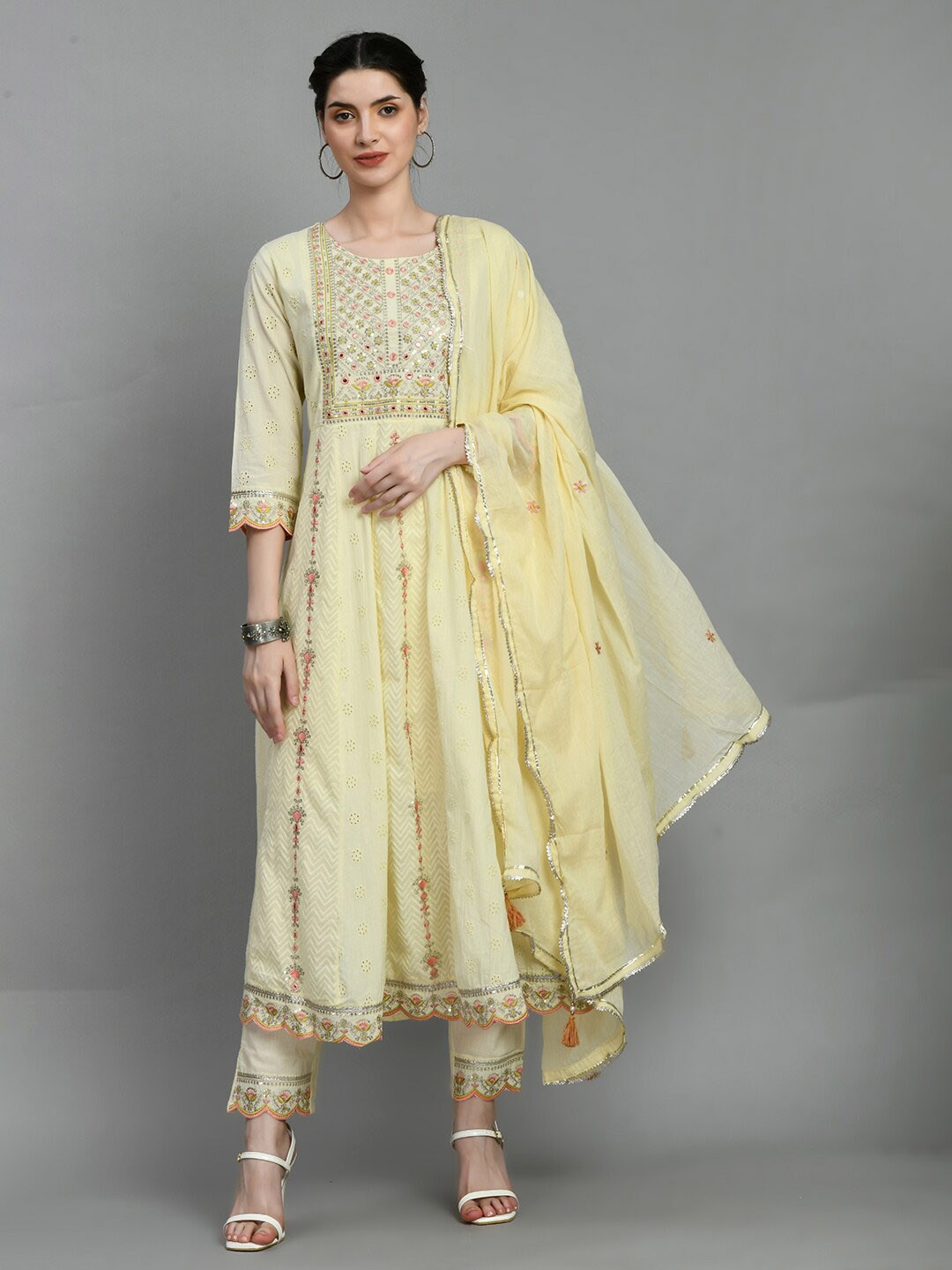 

Kurtipedia Embroidered Pure Cotton Kurta & Trousers With Dupatta, Yellow