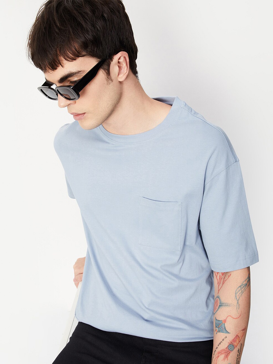 

max Drop-Shoulder Sleeves Cotton Knitted Pocket Detail T-shirt, Blue