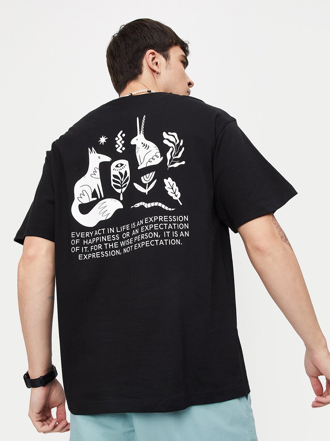 

max Typography Printed T-shirt, Black