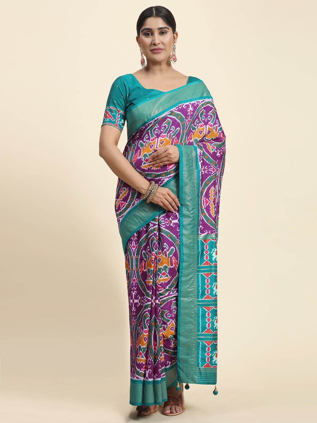 

Phenav Ethnic Motifs Printed Zari Patola Saree, Pink