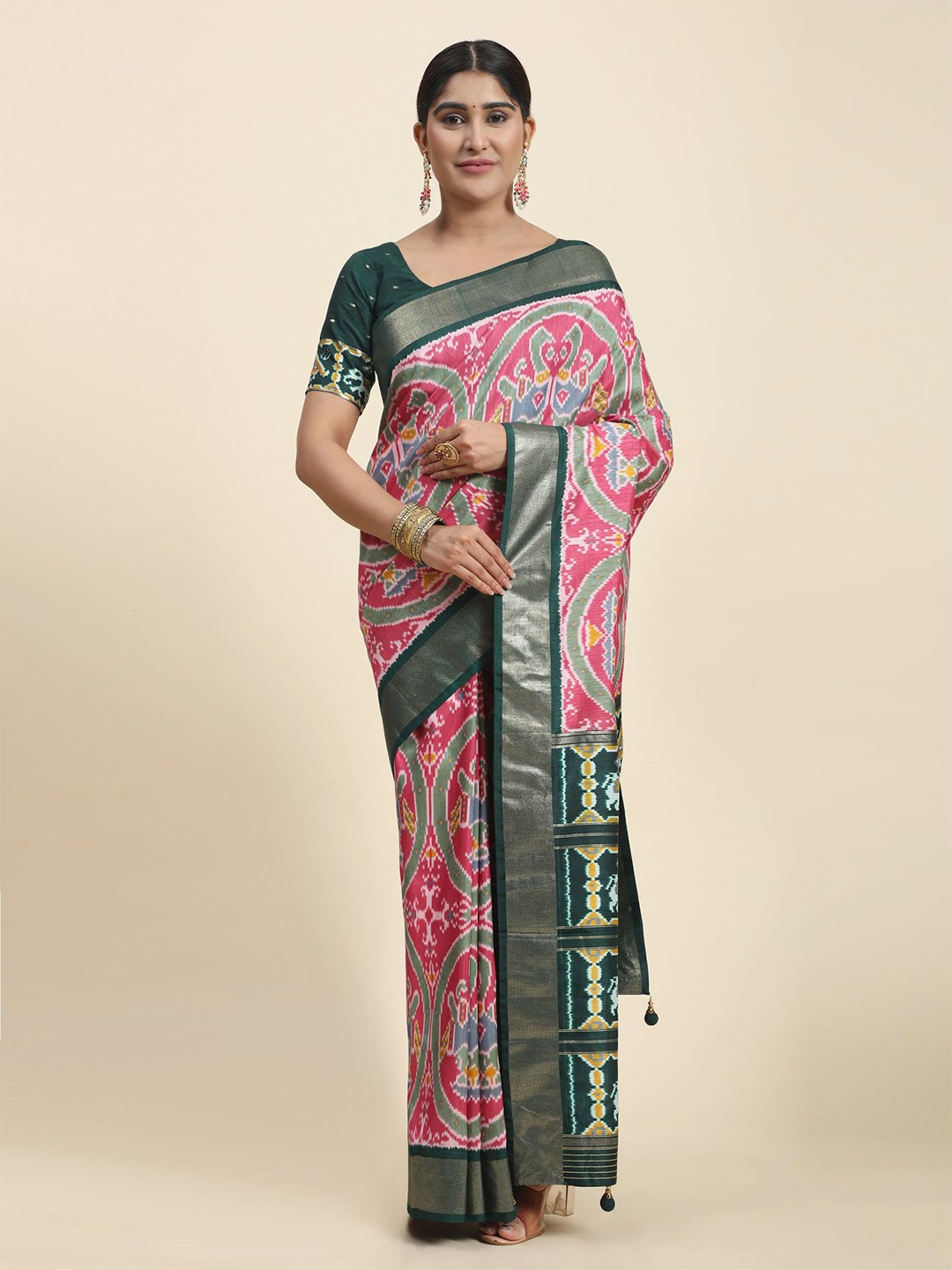 

Phenav Ethnic Motifs Printed Zari Art Silk Patola Saree, Pink