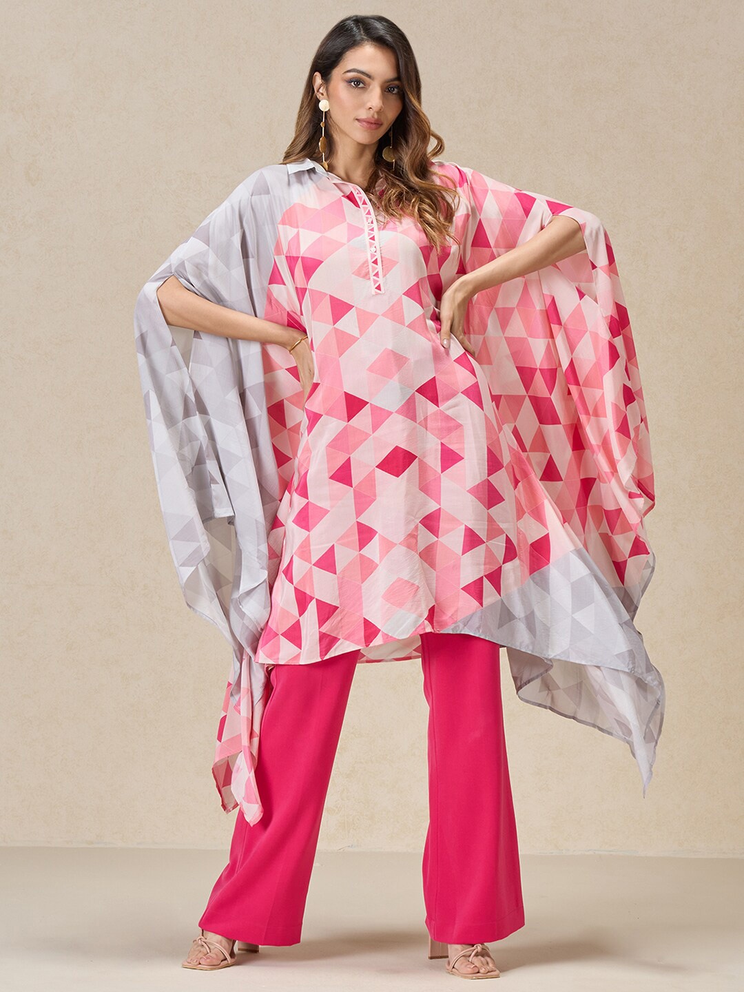 

navyasa by liva Geometric Printed Shirt Collar Liva Kaftan Kurta, Pink