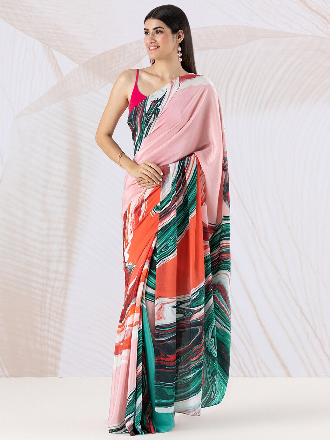 

navyasa by liva Abstract Printed Liva Saree, Pink
