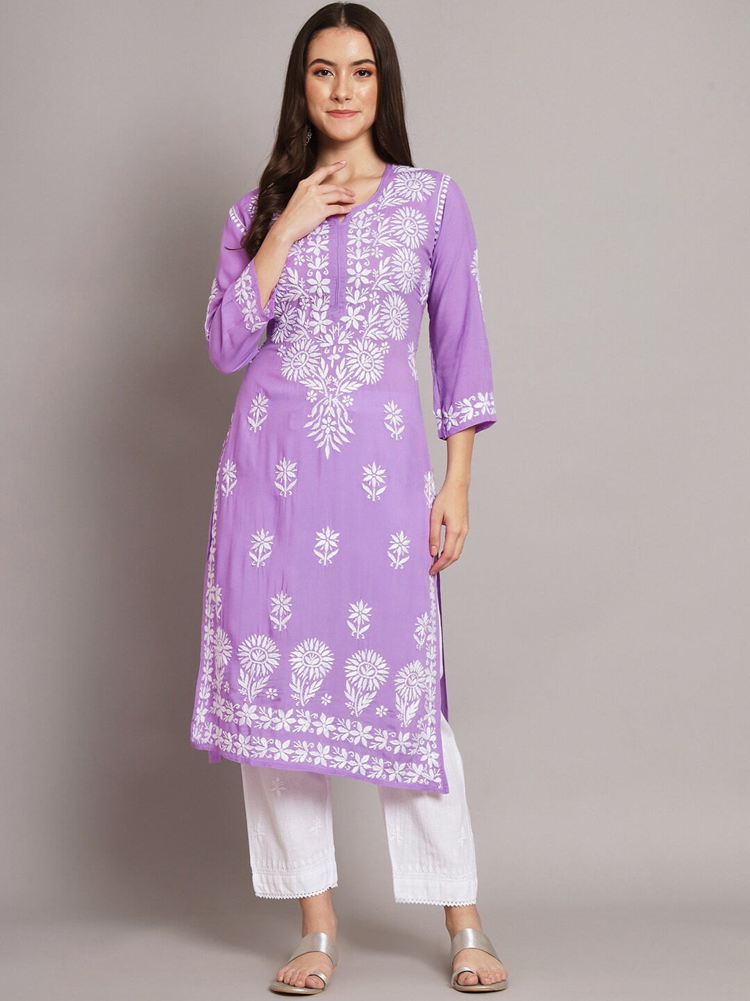 

PARAMOUNT CHIKAN Ethnic Motifs Embroidered Thread Work Chikankari Kurta, Lavender