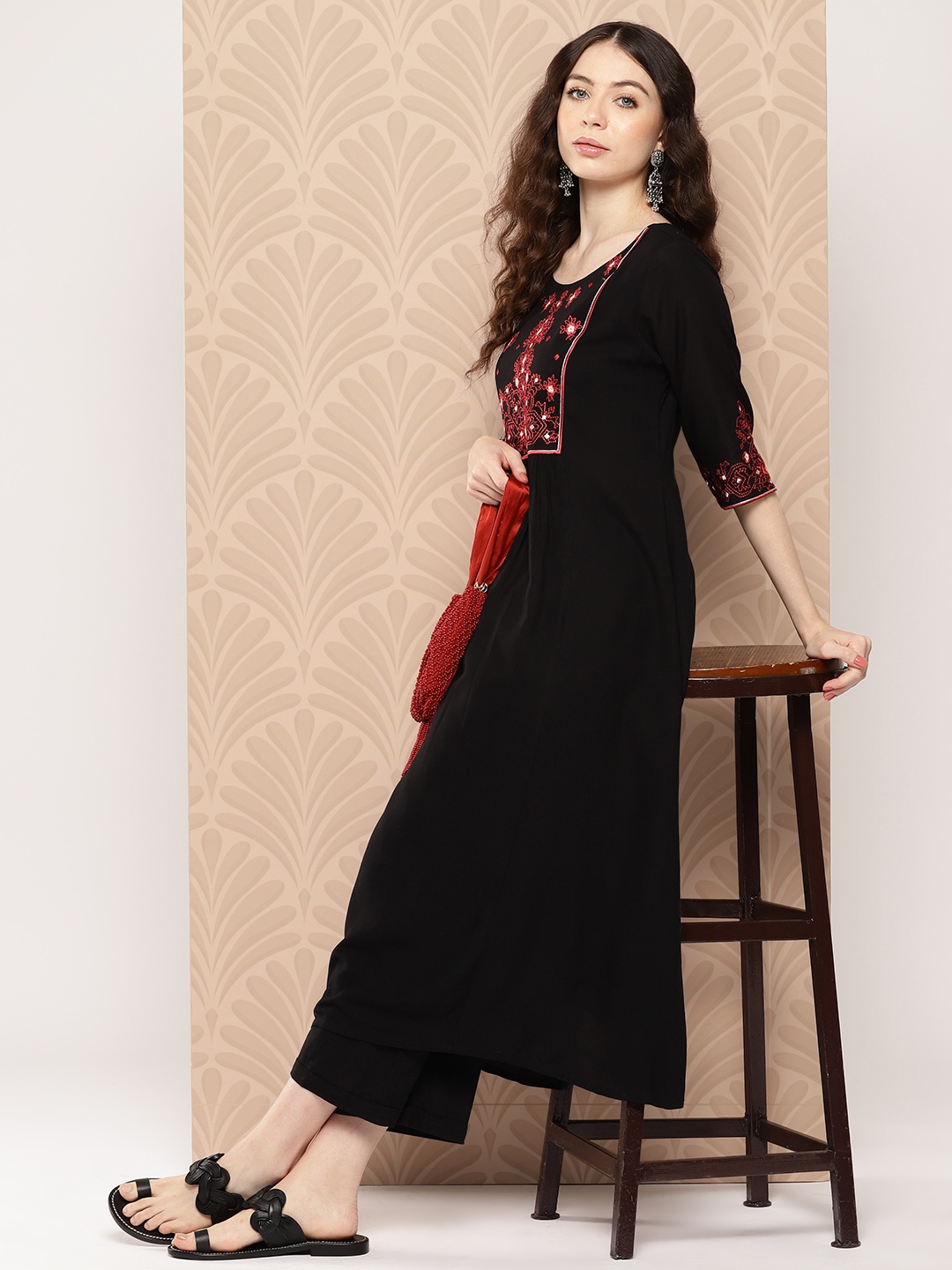 

Janasya Women Yoke Design Floral Embroidered Viscose Rayon Pleated A-Line Kurta, Black