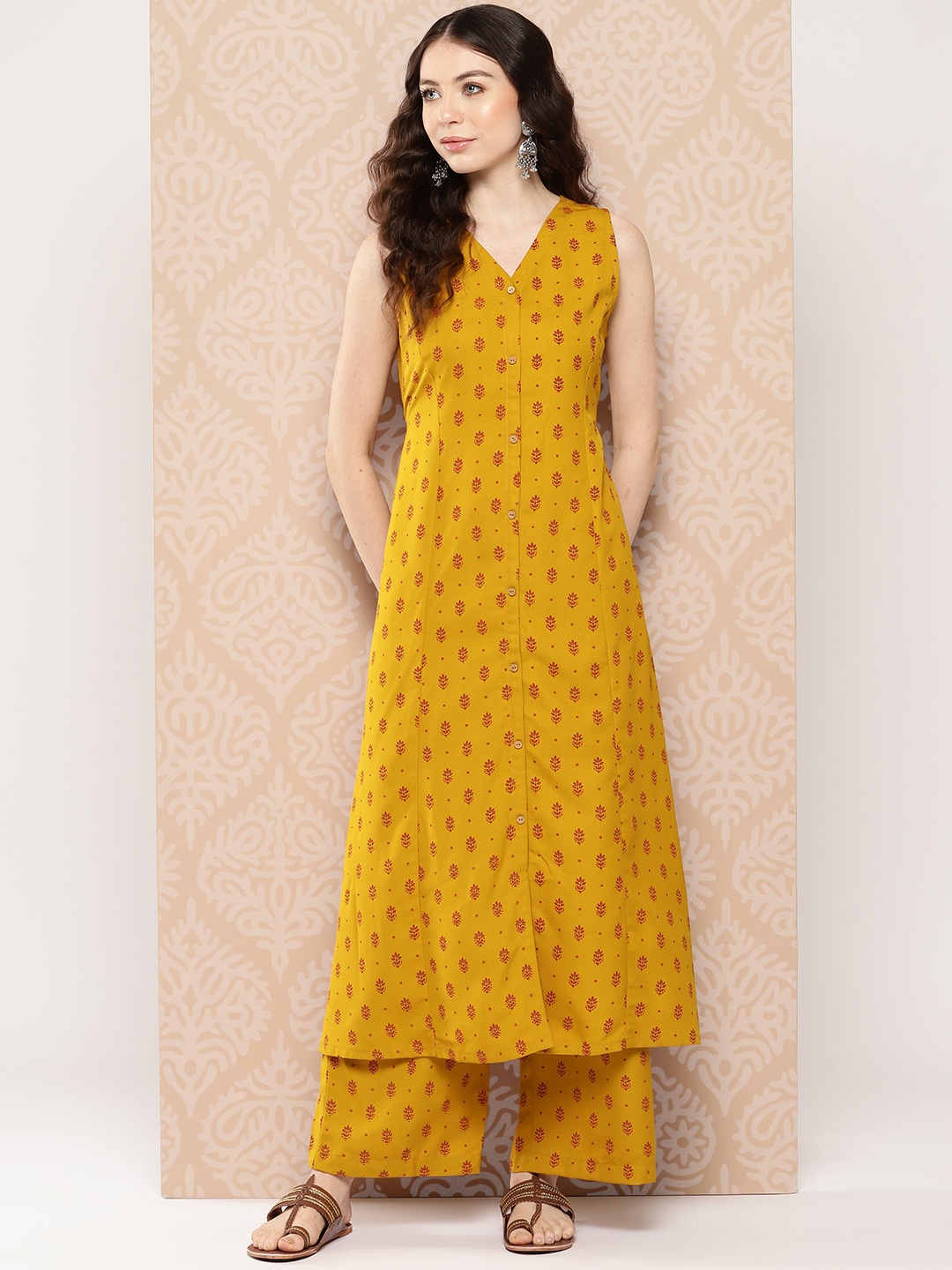 

Janasya Women Ethnic Motifs Printed Regular Kurta with Palazzos, Mustard