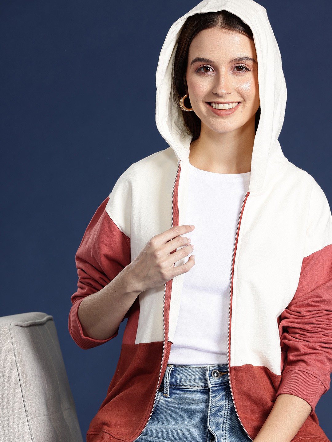 

Mast & Harbour Colourblocked Drop-Shoulder Sleeves Hooded Sweatshirt, Off white