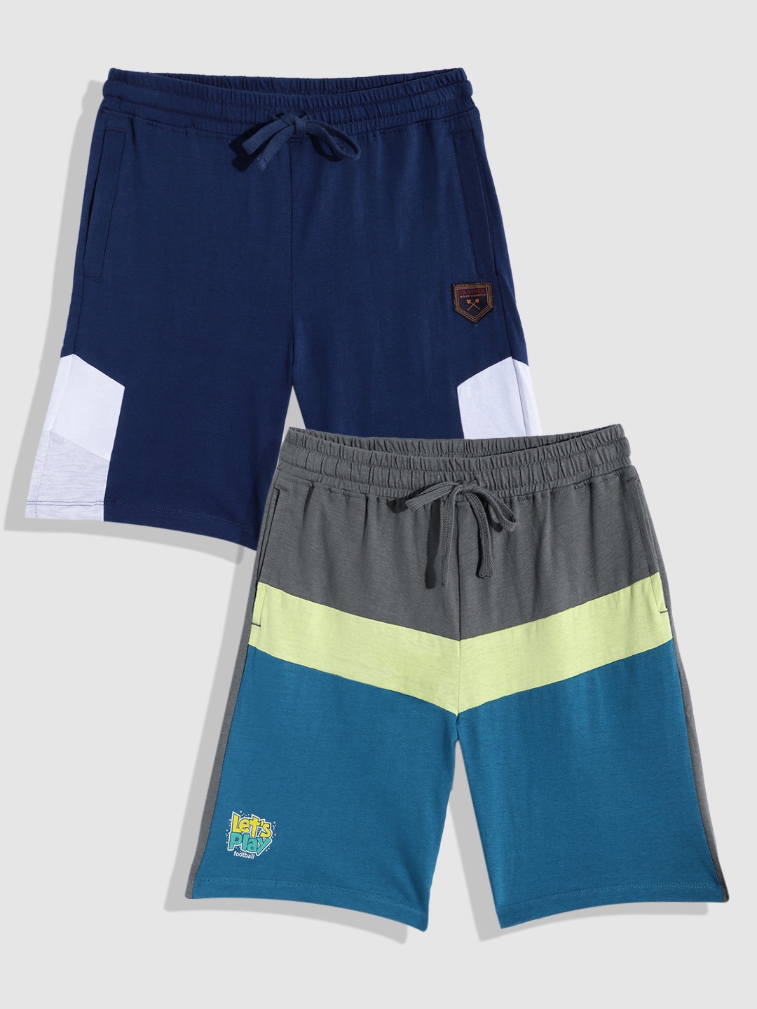 

YK Boys Pack Of 2 Colourblocked Slim Fit Pure Cotton Shorts, Navy blue
