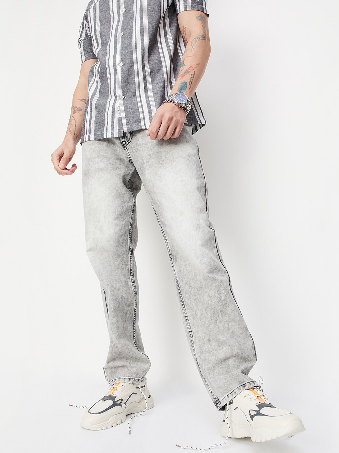 

max Men Clean Look Heavy Fade Stretchable Jeans, Grey