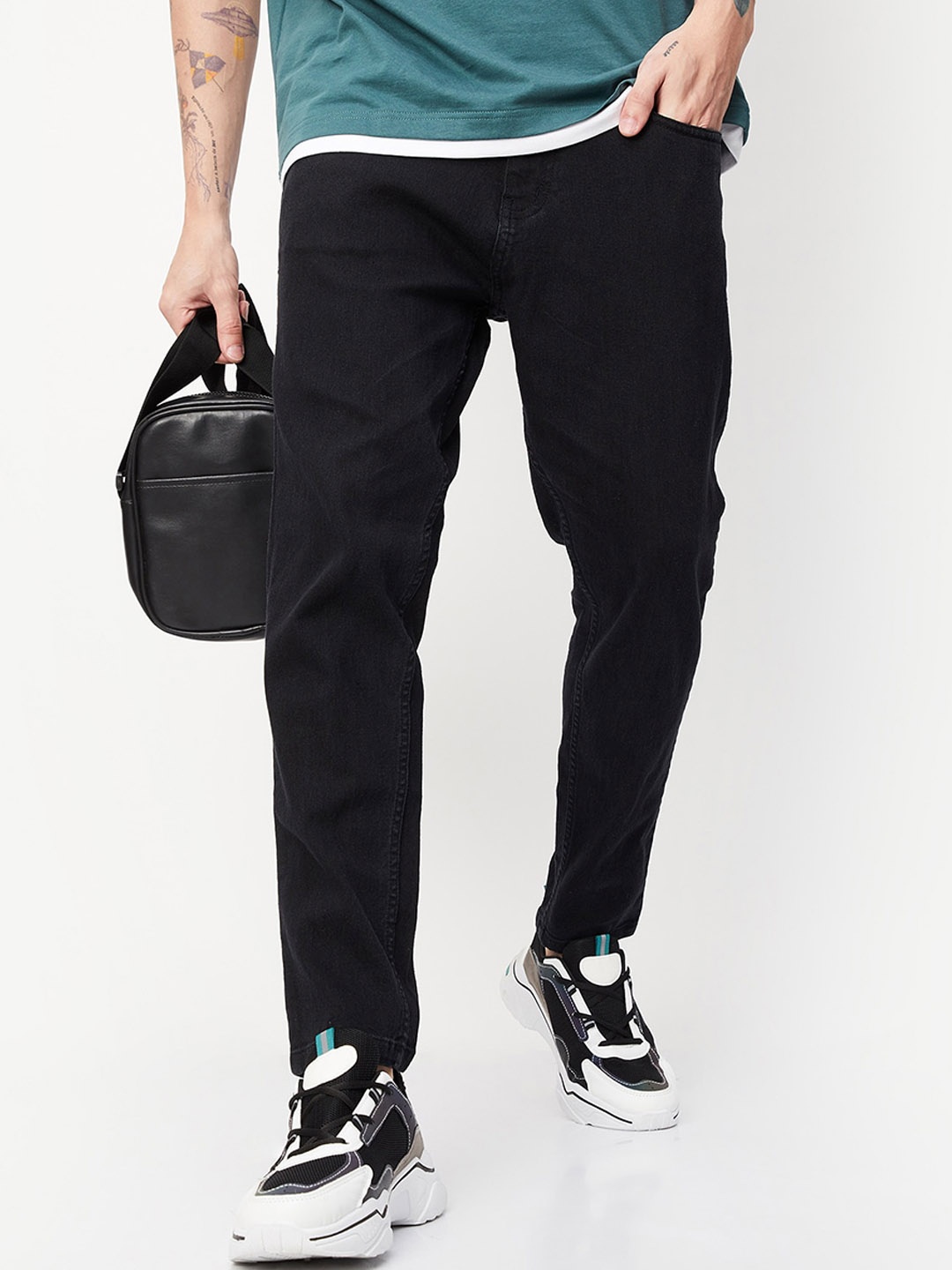 

max Men Clean Look Mid-Rise Stretchable Jeans, Black