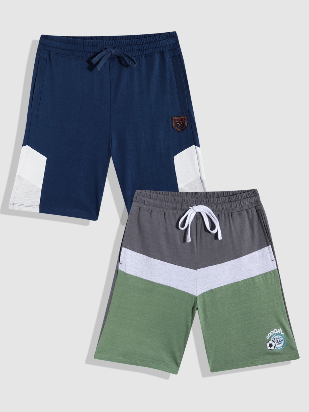 

YK Boys Pack Of 2 Colourblocked Slim Fit Pure Cotton Shorts, Navy blue