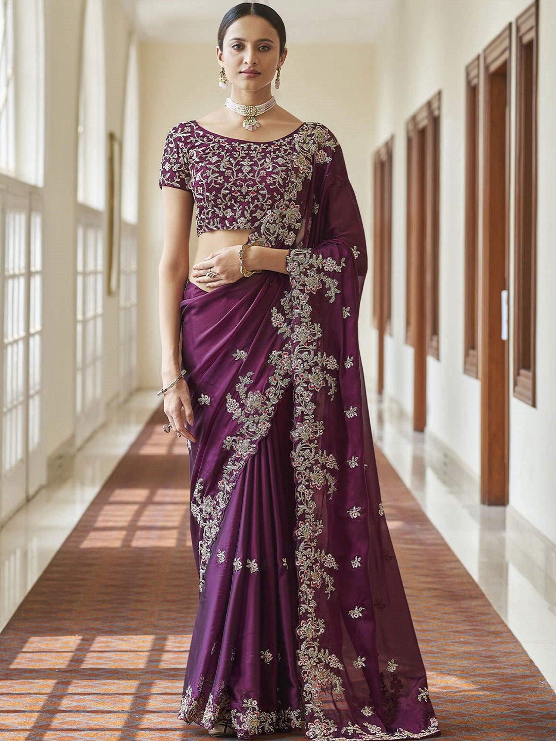

Trendmalls Floral Embroidered Embellished Silk Blend Saree, Purple