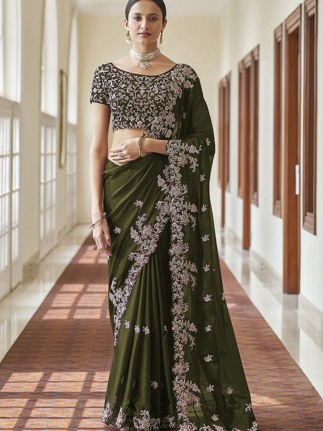 

Trendmalls Floral Embroidered Embellished Silk Blend Saree, Green