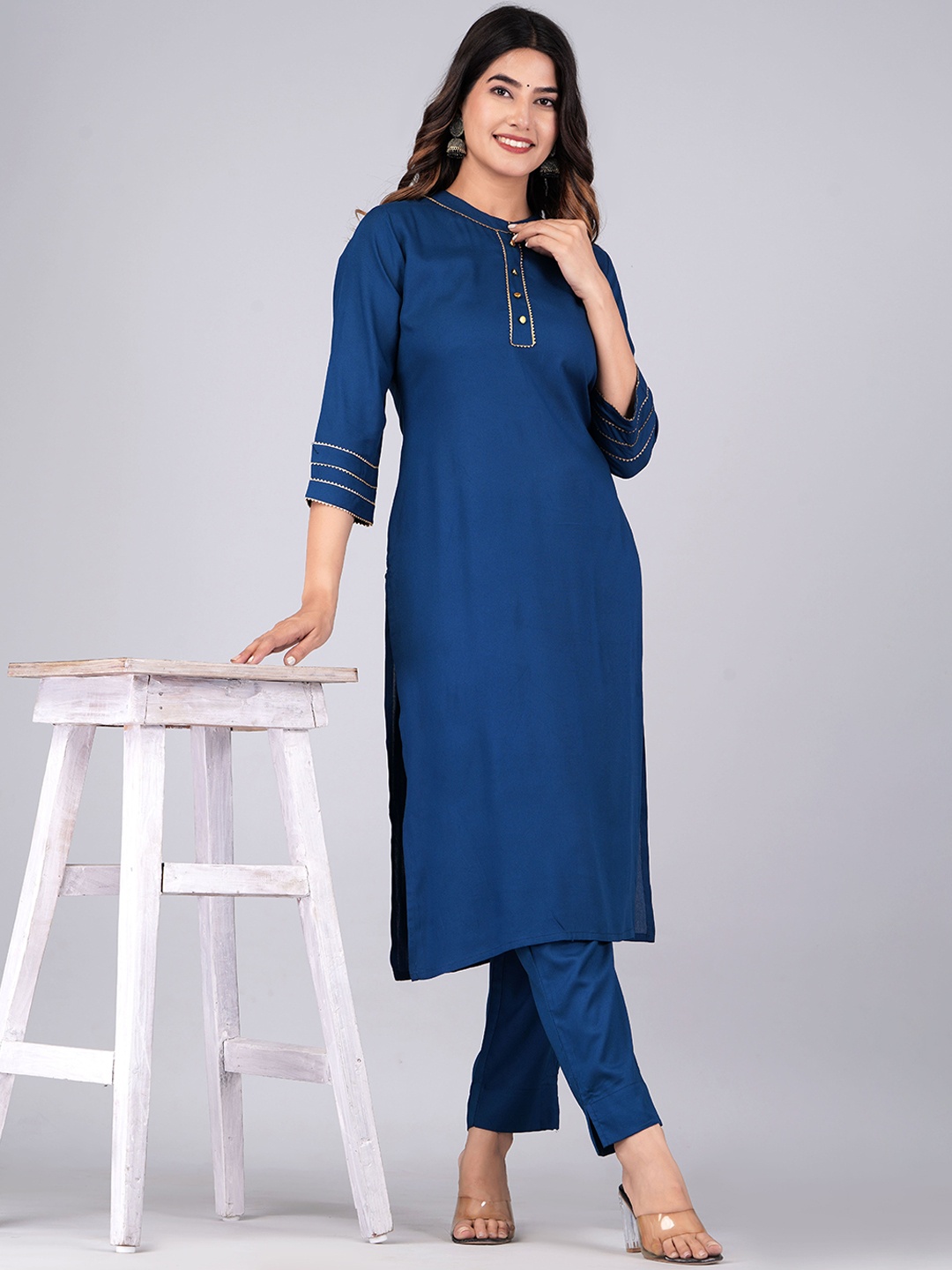 

KALINI Regular Gotta Patti Kurta With Trousers, Navy blue