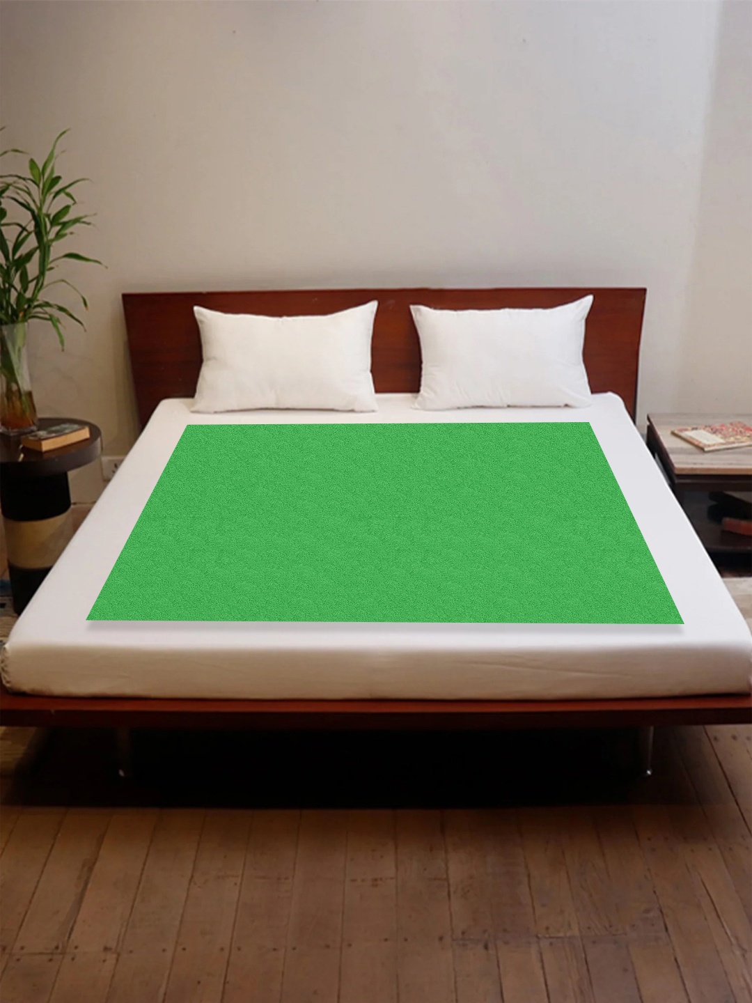 

OyO Baby Light Green Waterproof & Baby Dry Sheet Polycotton Mattress Protector