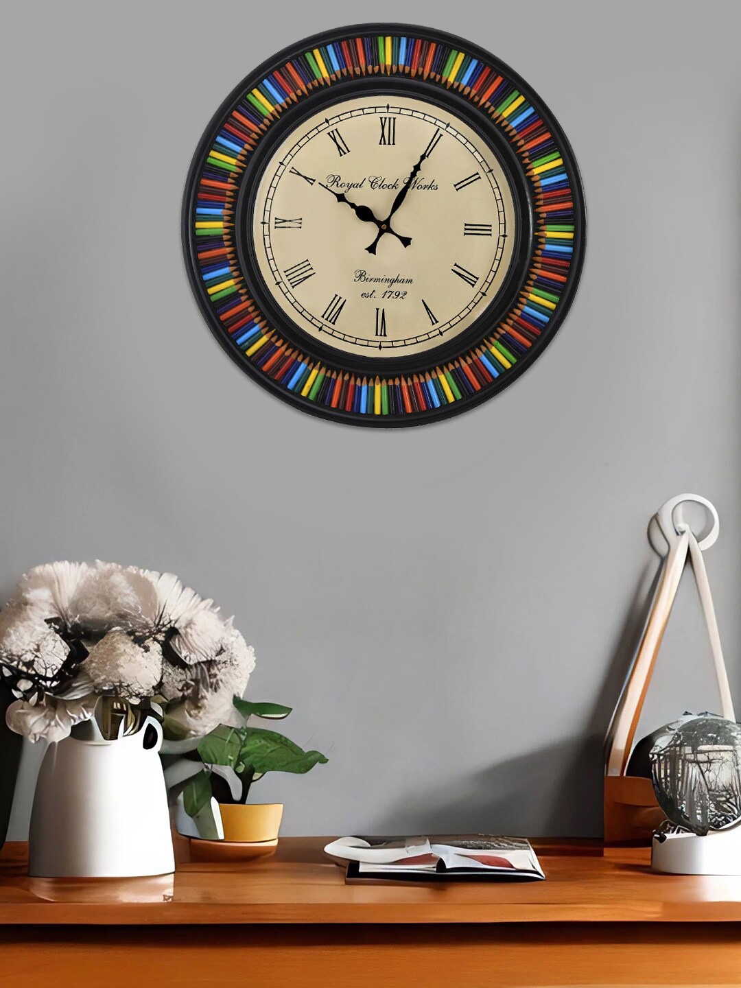 

Aapno Rajasthan Beige & Red Textured Traditional Wall Clock