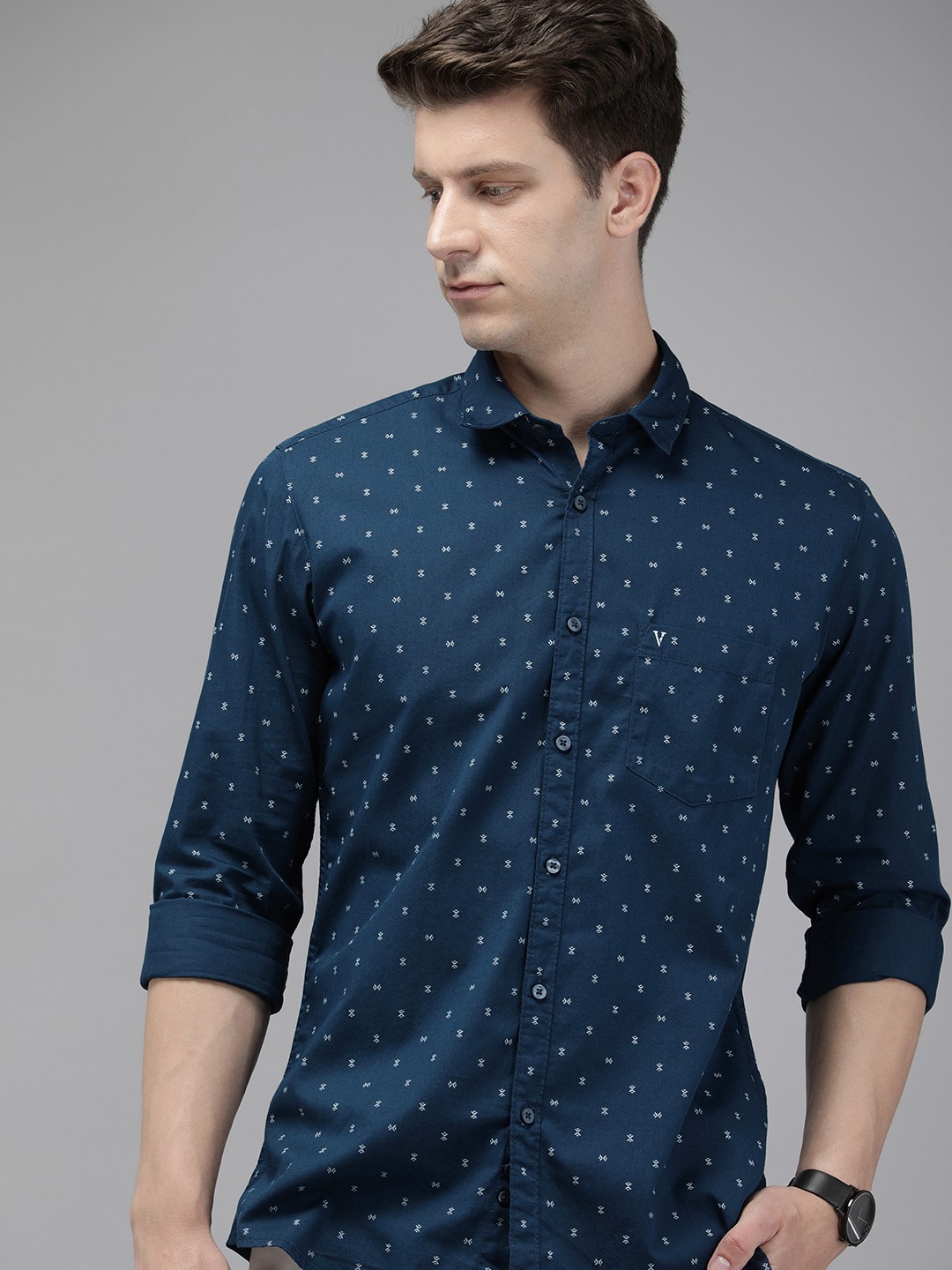 

Van Heusen Sport Pure Cotton Slim Fit Geometric Printed Casual Shirt, Navy blue