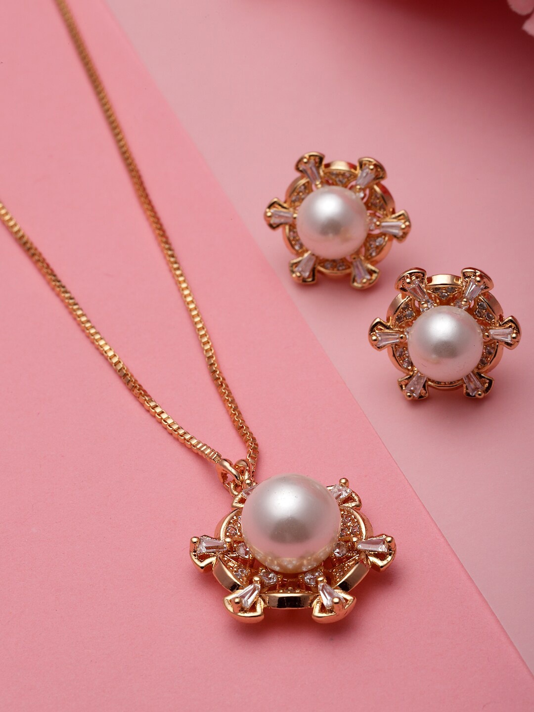

PANASH Gold-Plated Stone Studded Pearl Pendant With Earrings