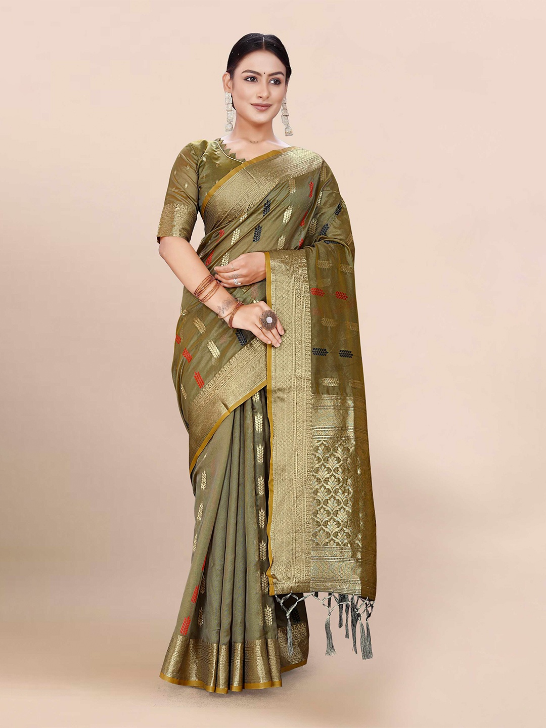 

Mitera Green & Gold-Toned Floral Woven Design Zari Organza Saree