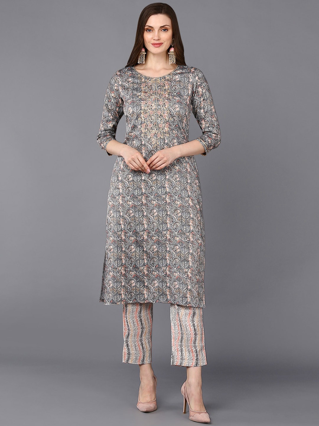 

AHIKA Grey Ethnic Motifs Printed Sequinned Kurta