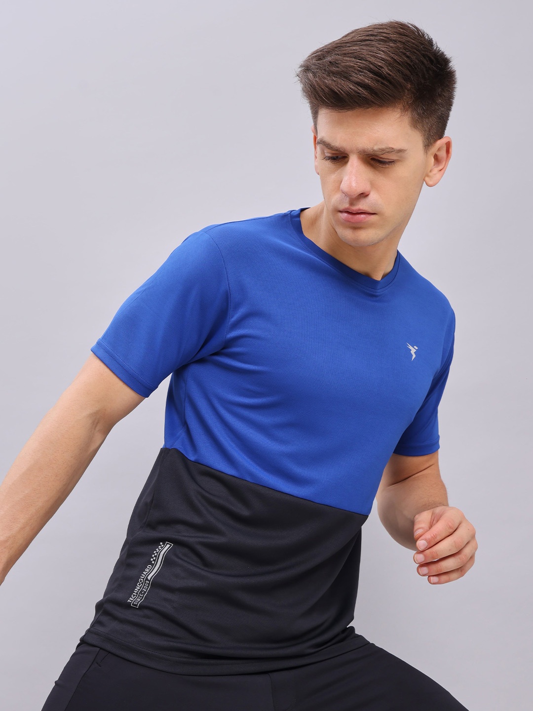 

Technosport Colourblocked Antimicrobial T-shirt, Navy blue