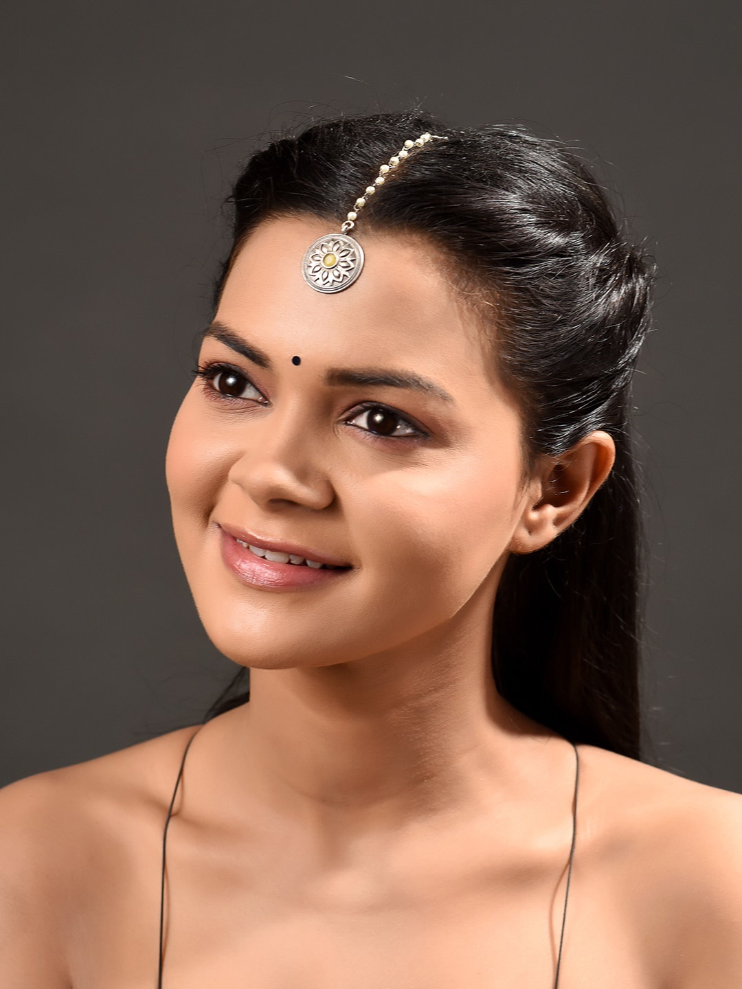 

phuljhadi Silver-Plated Stone-Studded & Pearls-Beaded Maang Tikka