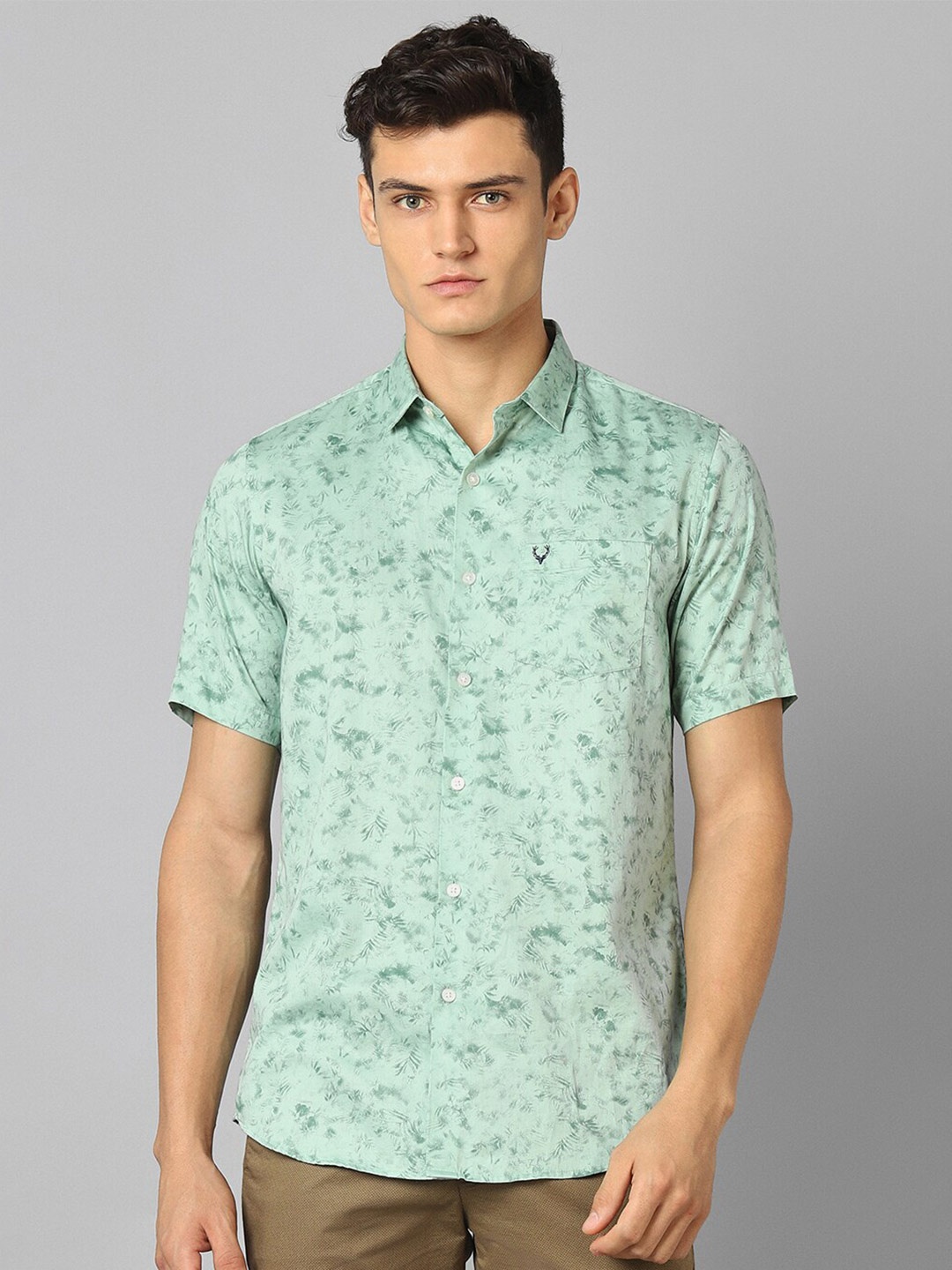 

Allen Solly Slim Fit Opaque Printed Pure Cotton Casual Shirt, Green