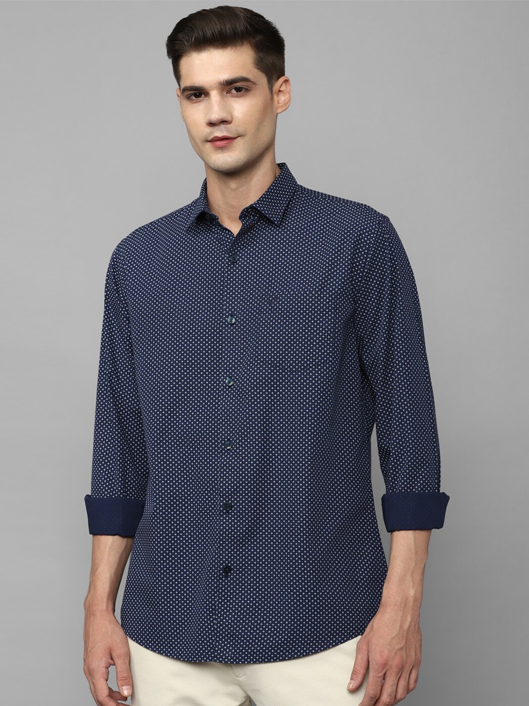 

Allen Solly Slim Fit Micro Ditsy Printed Casual Shirt, Navy blue