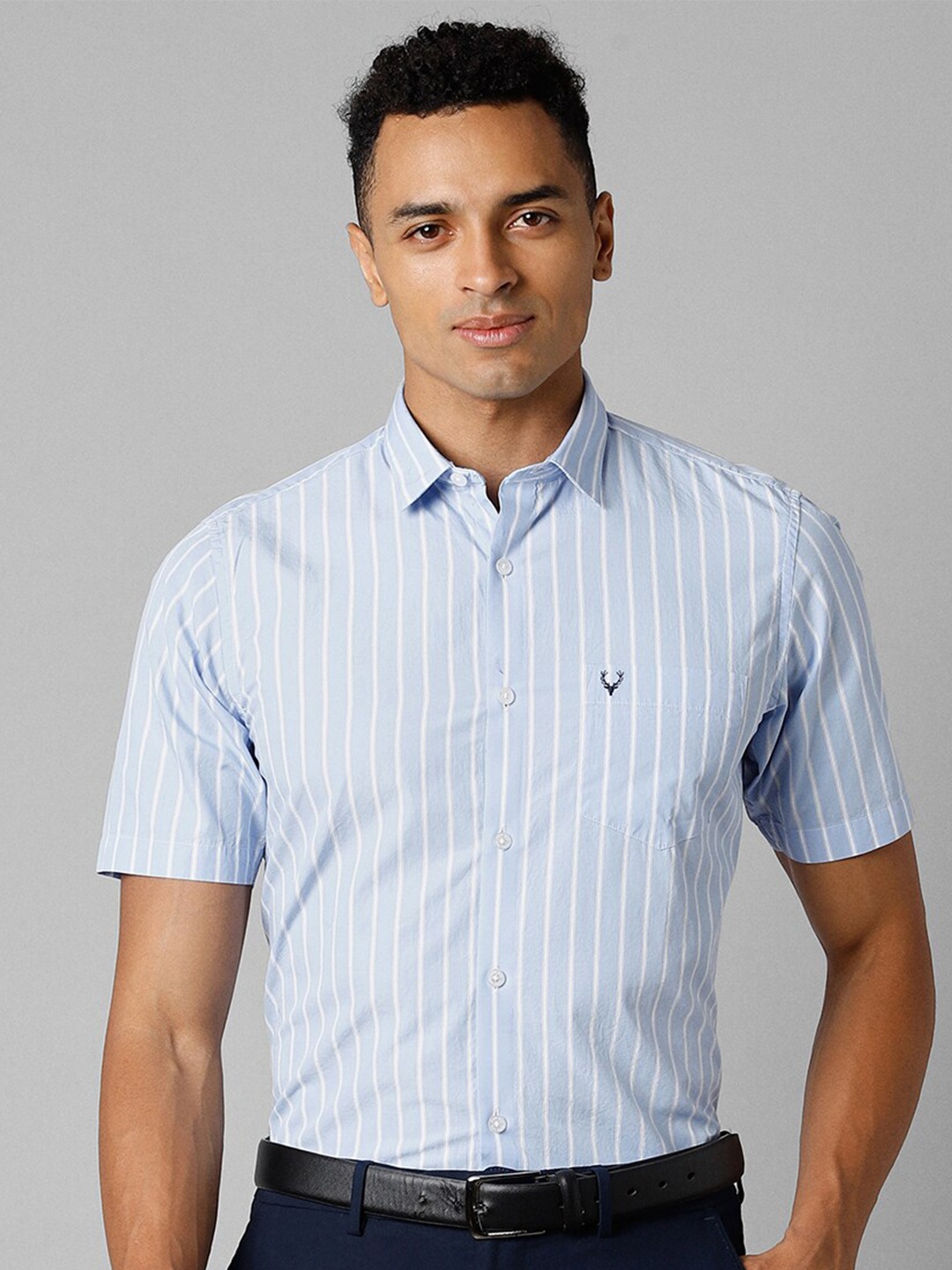 

Allen Solly Spread Collar Slim Fit Striped Pure Cotton Formal Shirt, Blue