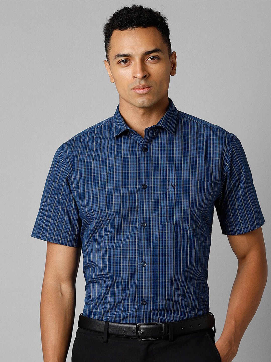 

Allen Solly Men Slim Fit Checked Pure Cotton Formal Shirt, Blue