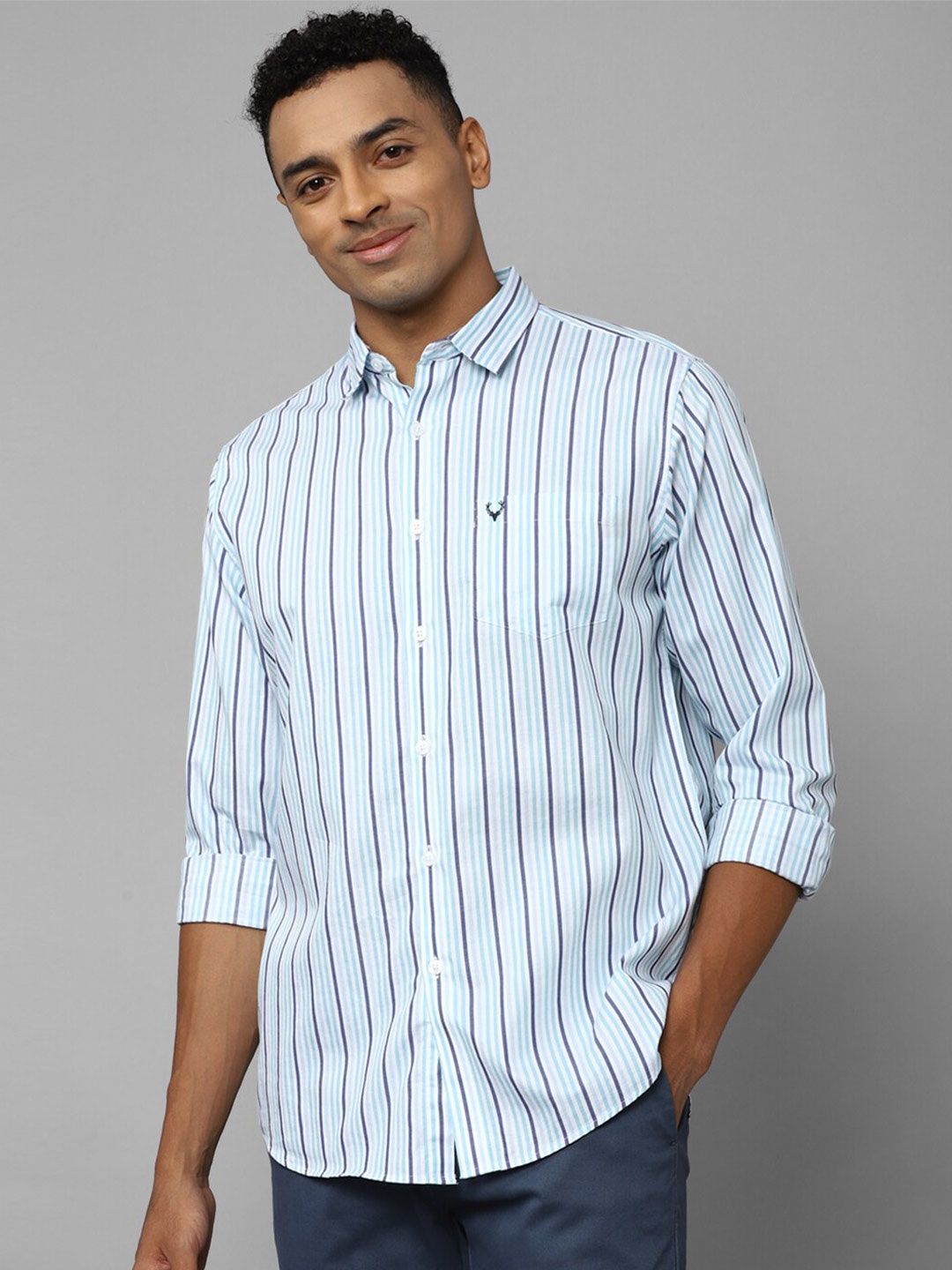 

Allen Solly Men Slim Fit Striped Pure Cotton Casual Shirt, Blue
