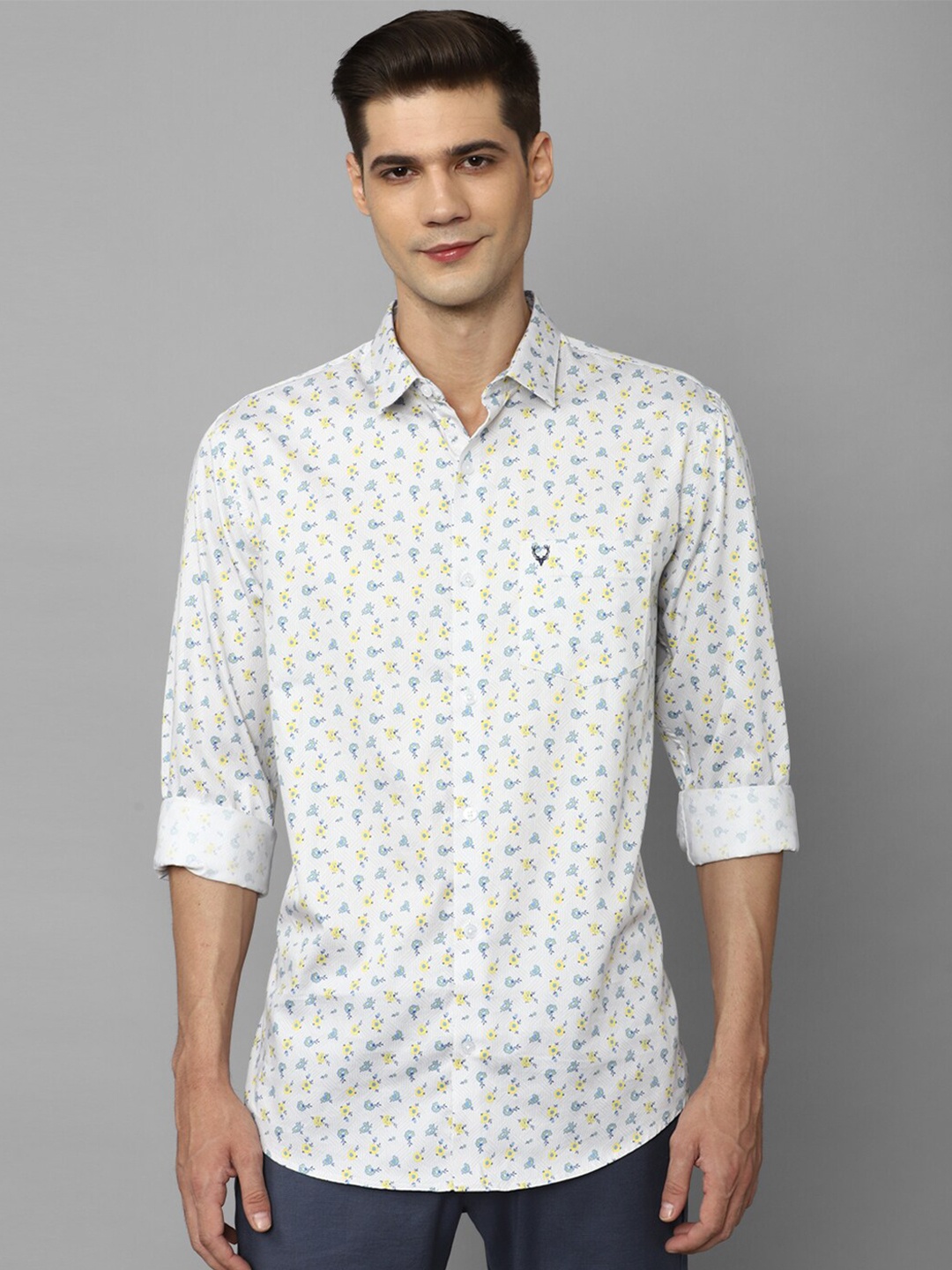 

Allen Solly Men Slim Fit Floral Printed Pure Cotton Casual Shirt, White