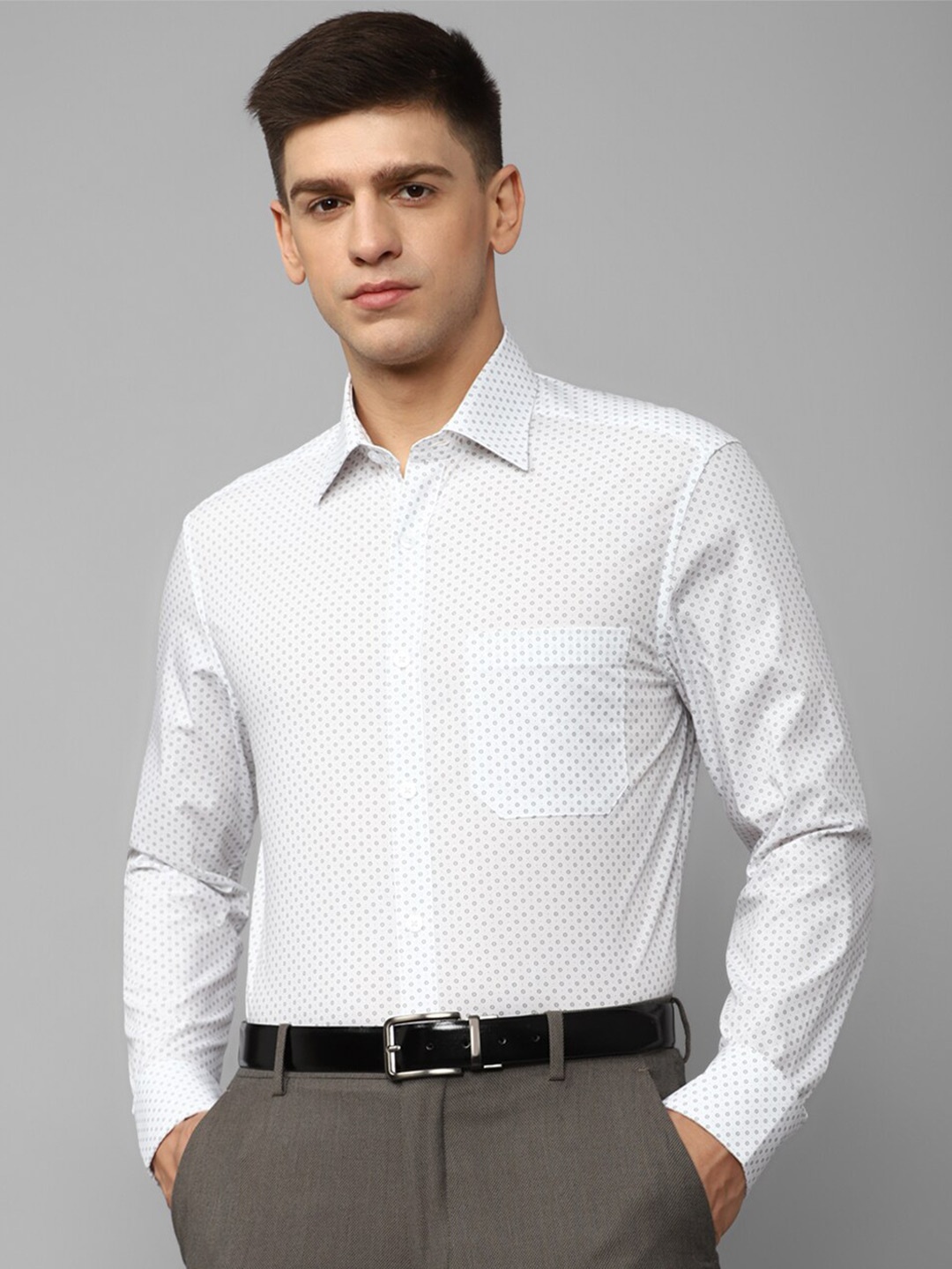 

Louis Philippe Slim Fit Geometric Printed Pure Cotton Formal Shirt, White